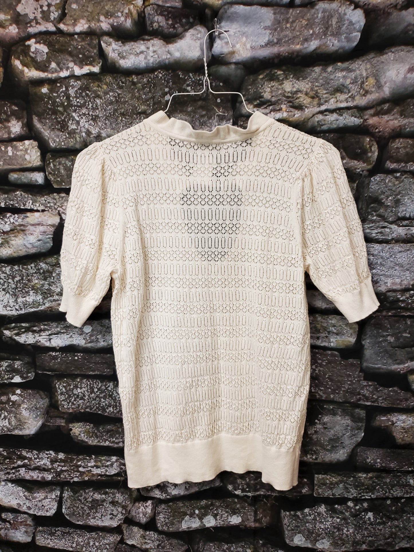 Loft. Cream White Knitted Blouse. Size M. RS 29. - Scarlett's Riverside Boutique