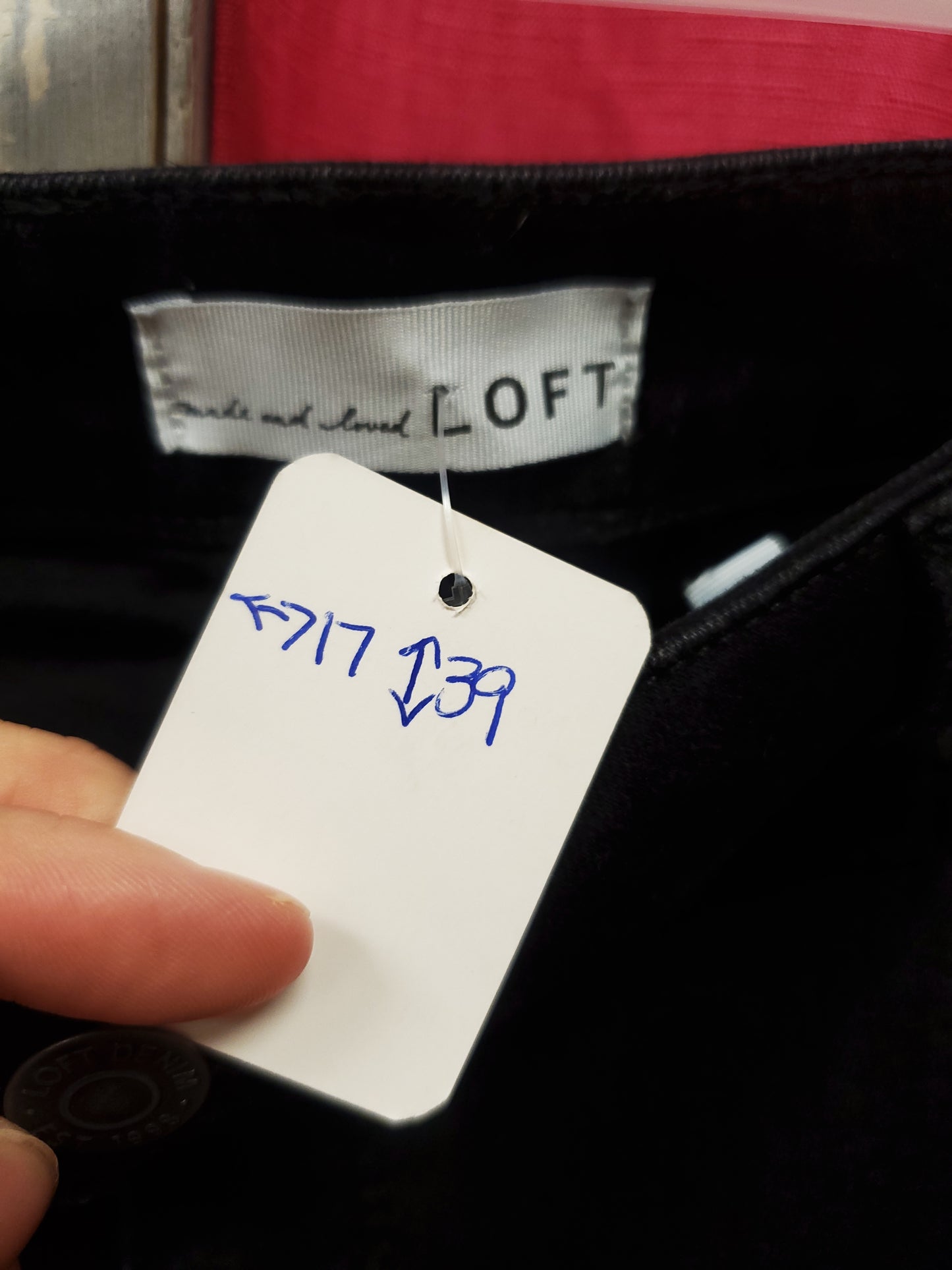Loft. Black Jeans. Size 14. RS 29. - Scarlett's Riverside Boutique