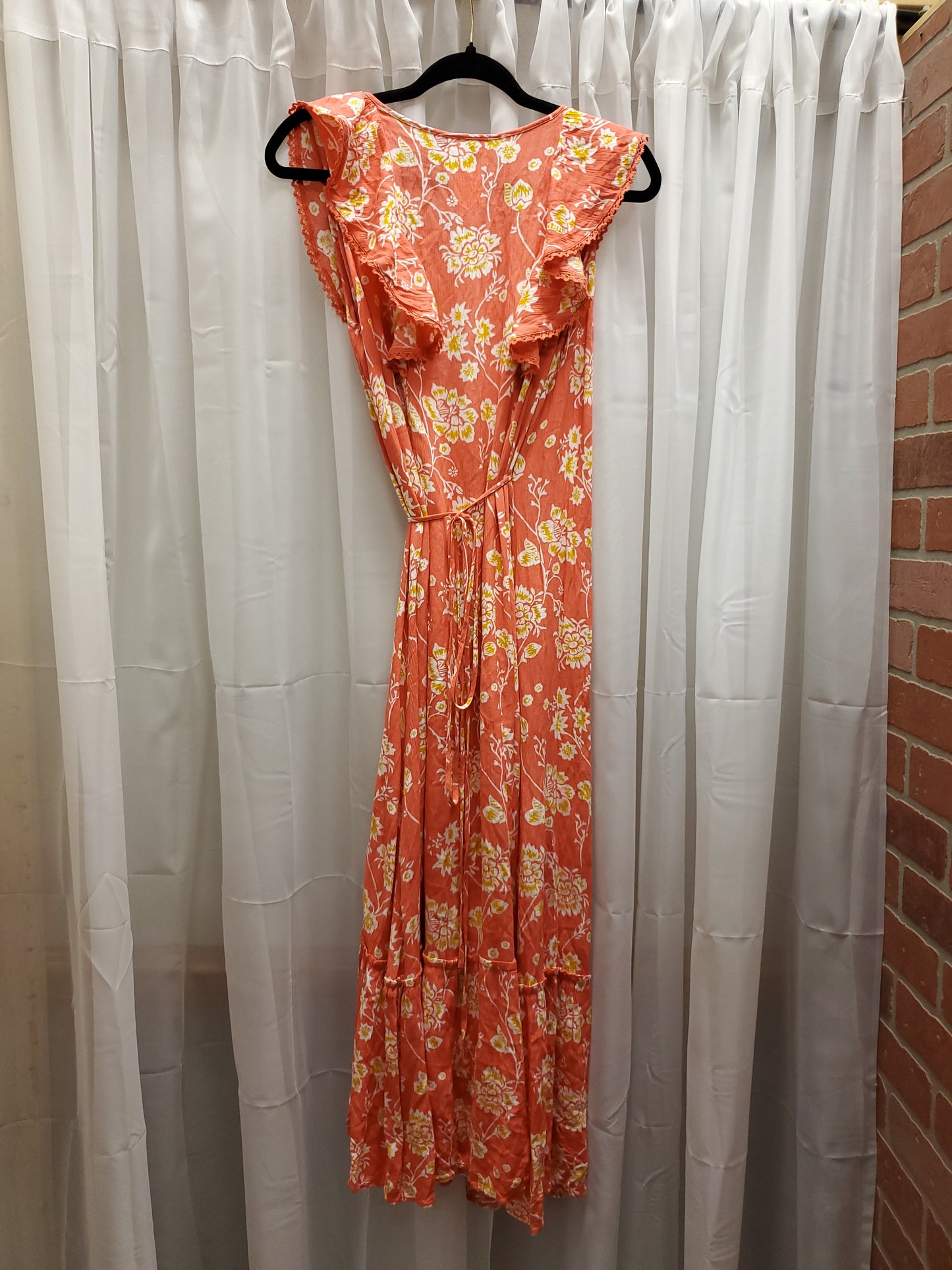 Loft Beach. Pink Floral Wrap. Size S. RS 29 - Scarlett's Riverside Boutique