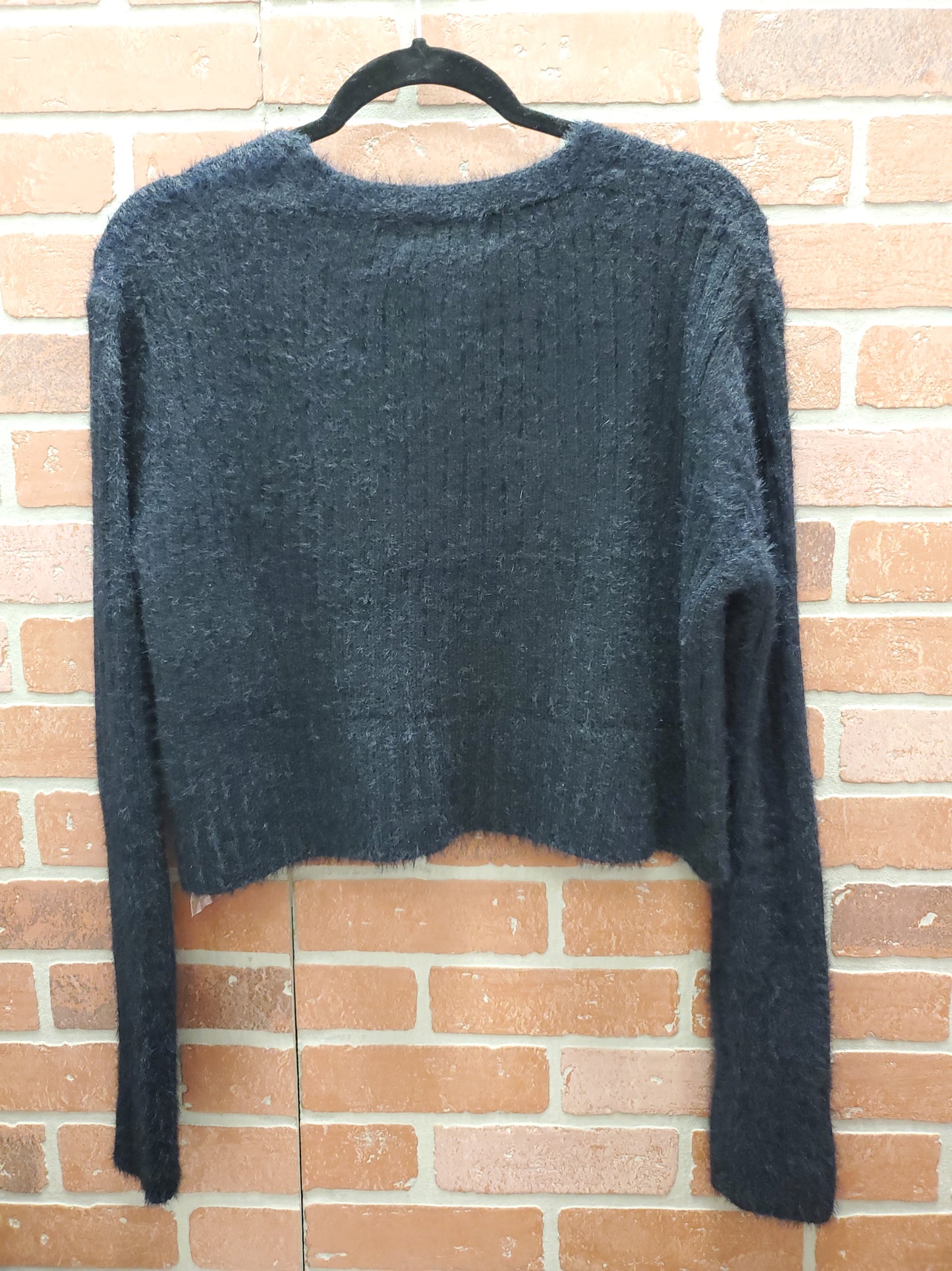 Signature8 Black Crop Sweater. Size S. RS 81 - Scarlett's Riverside Boutique