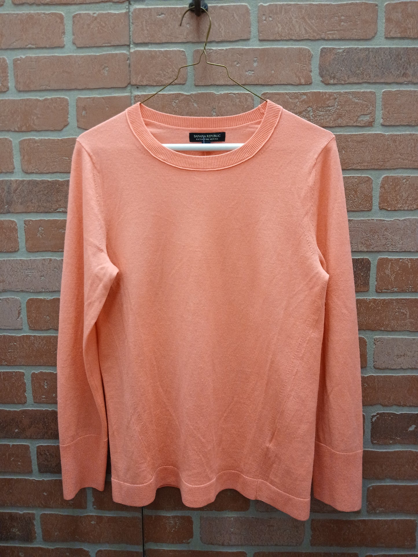 Banana Republic Coral Sweater. Size S. RS 81 - Scarlett's Riverside Boutique