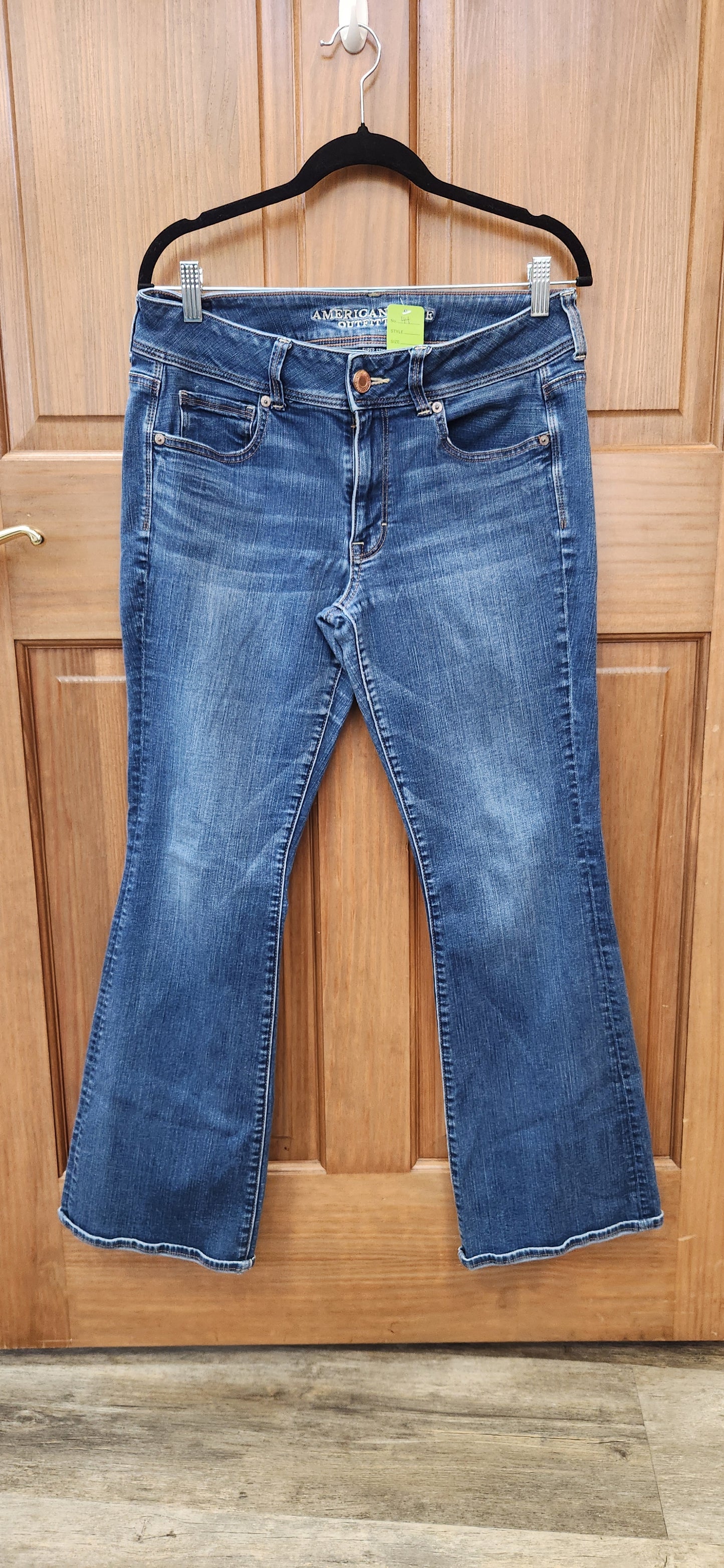 American Eagle Jeans Size 12 RS 44 - Scarlett's Riverside Boutique