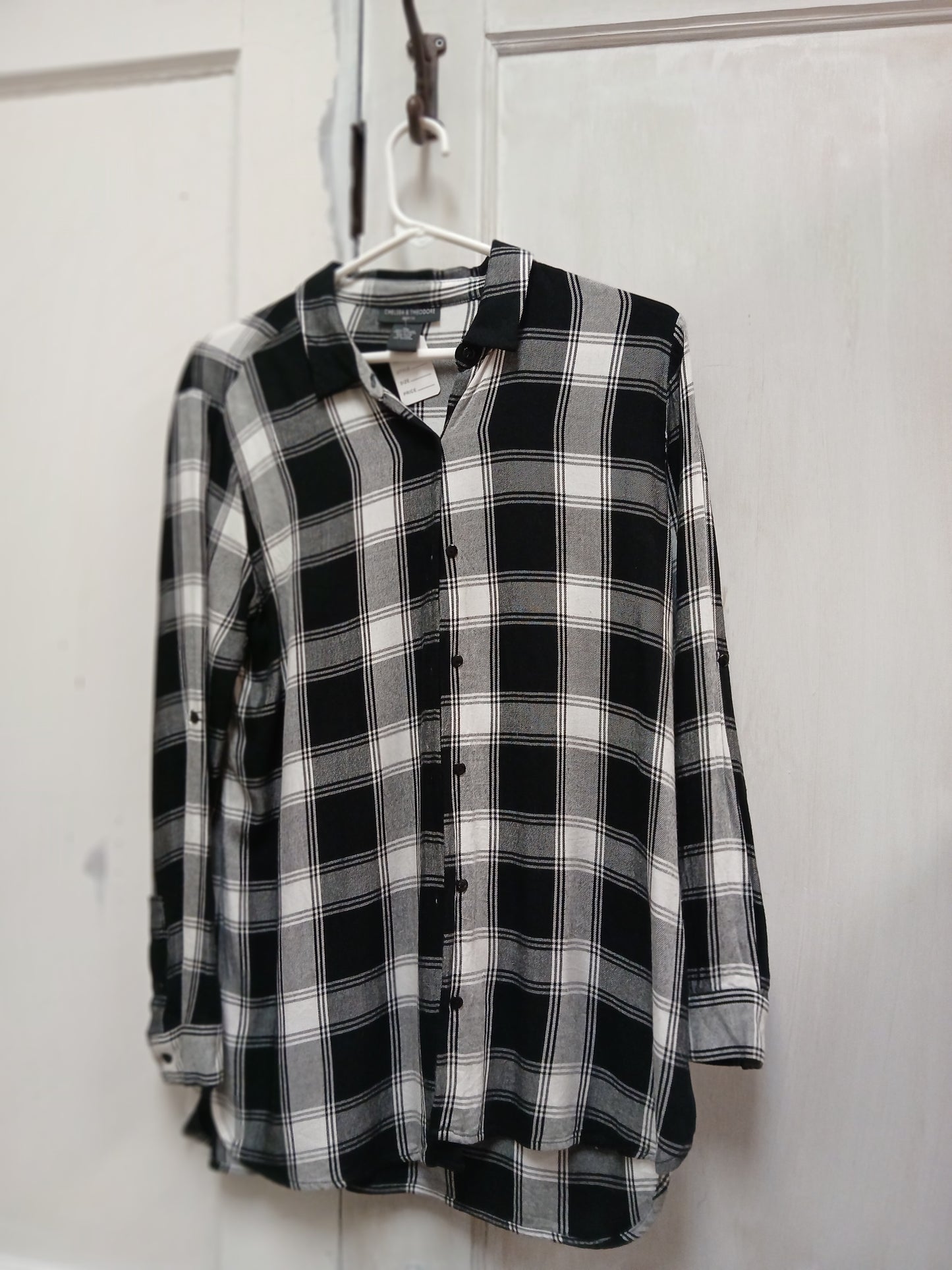 Chelsea & Theodore Flannel Size Petite Medium RS #6 - Scarlett's Riverside Boutique
