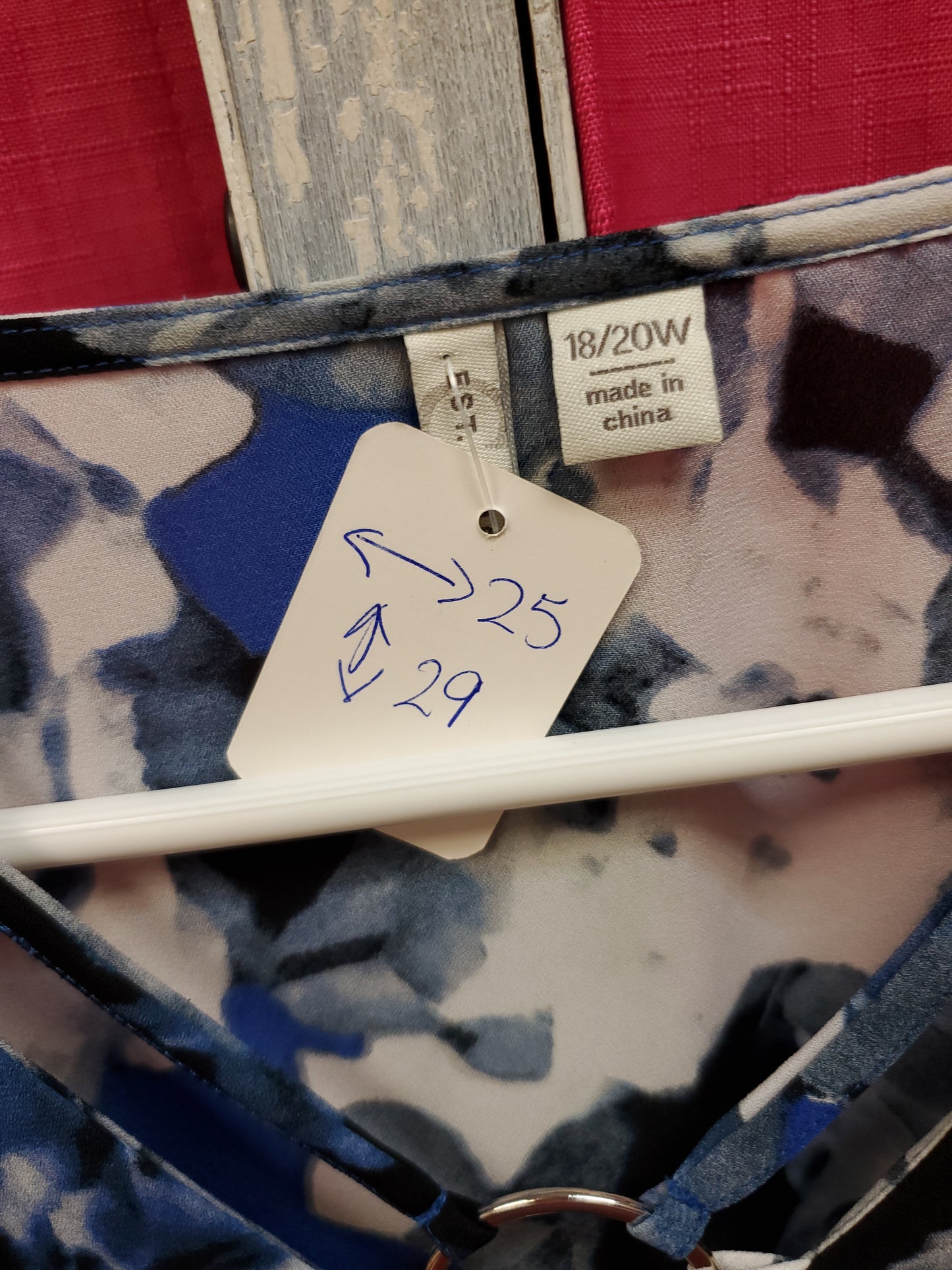 Cato Blue Floral Top. Size 18/20. RS 91 - Scarlett's Riverside Boutique