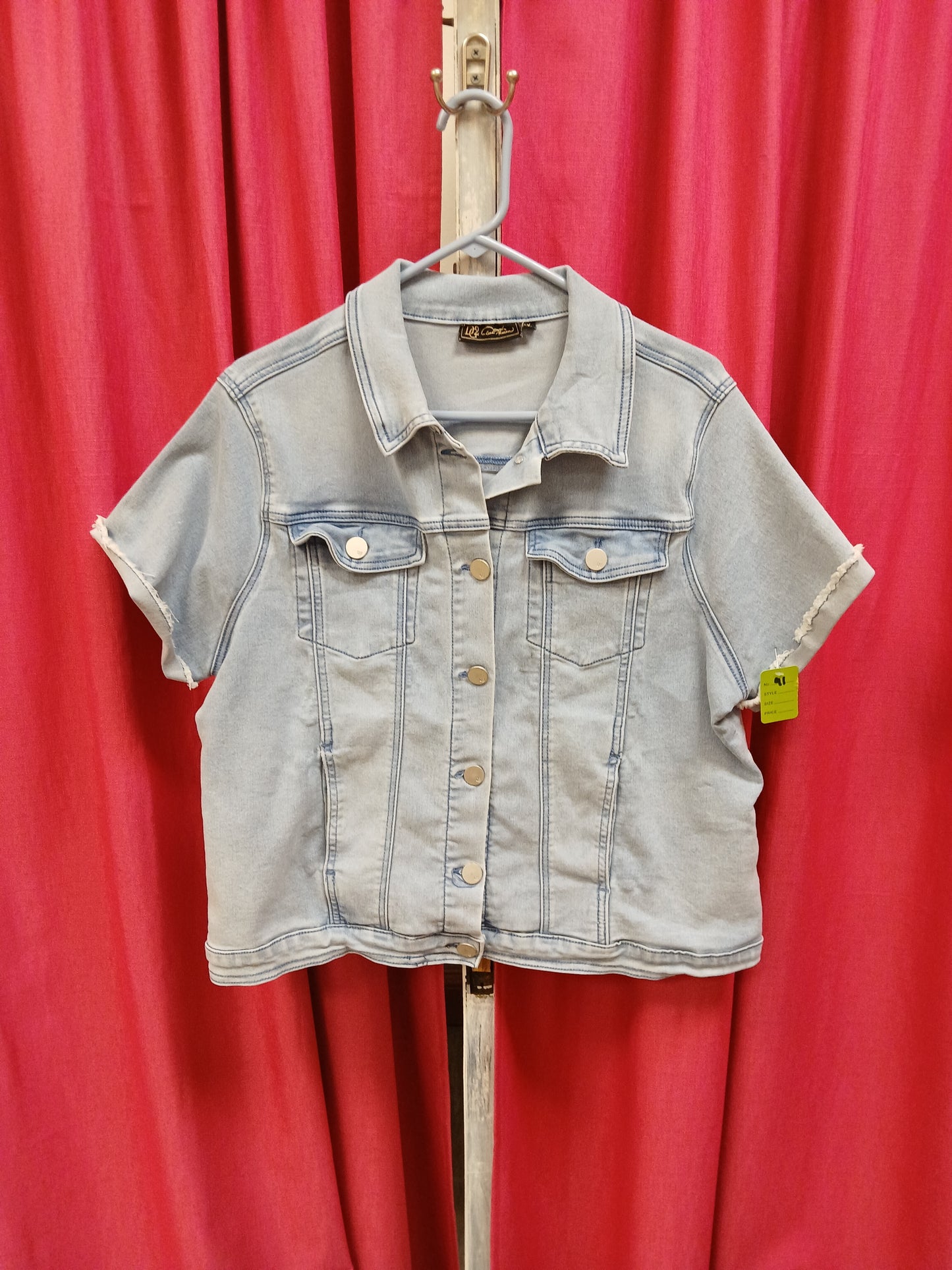 DG2 Denim Jacket. Size 1X. RS 91 - Scarlett's Riverside Boutique