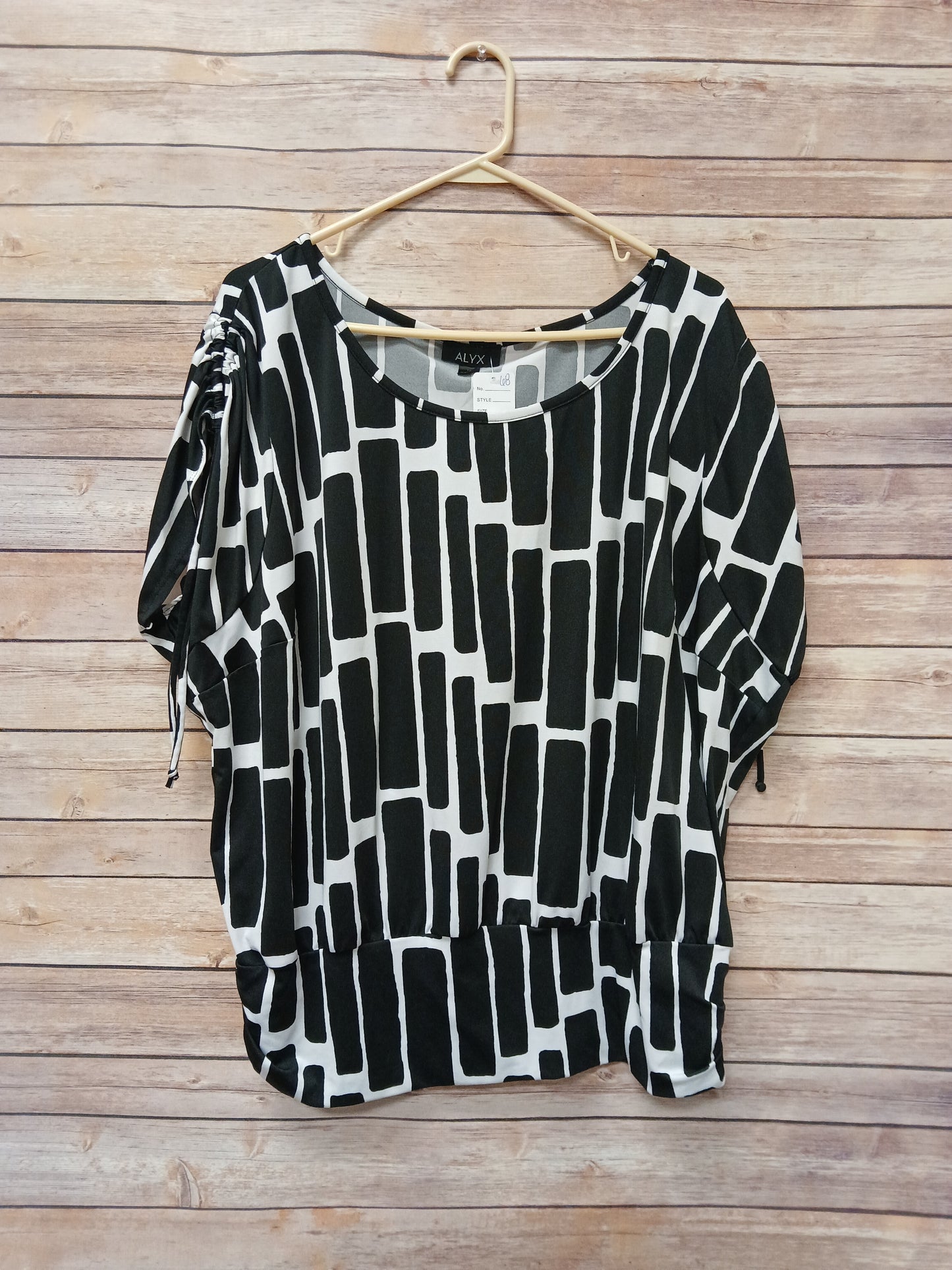 Alyx Black & White Square Blouse. Size 1X. RS 68 - Scarlett's Riverside Boutique