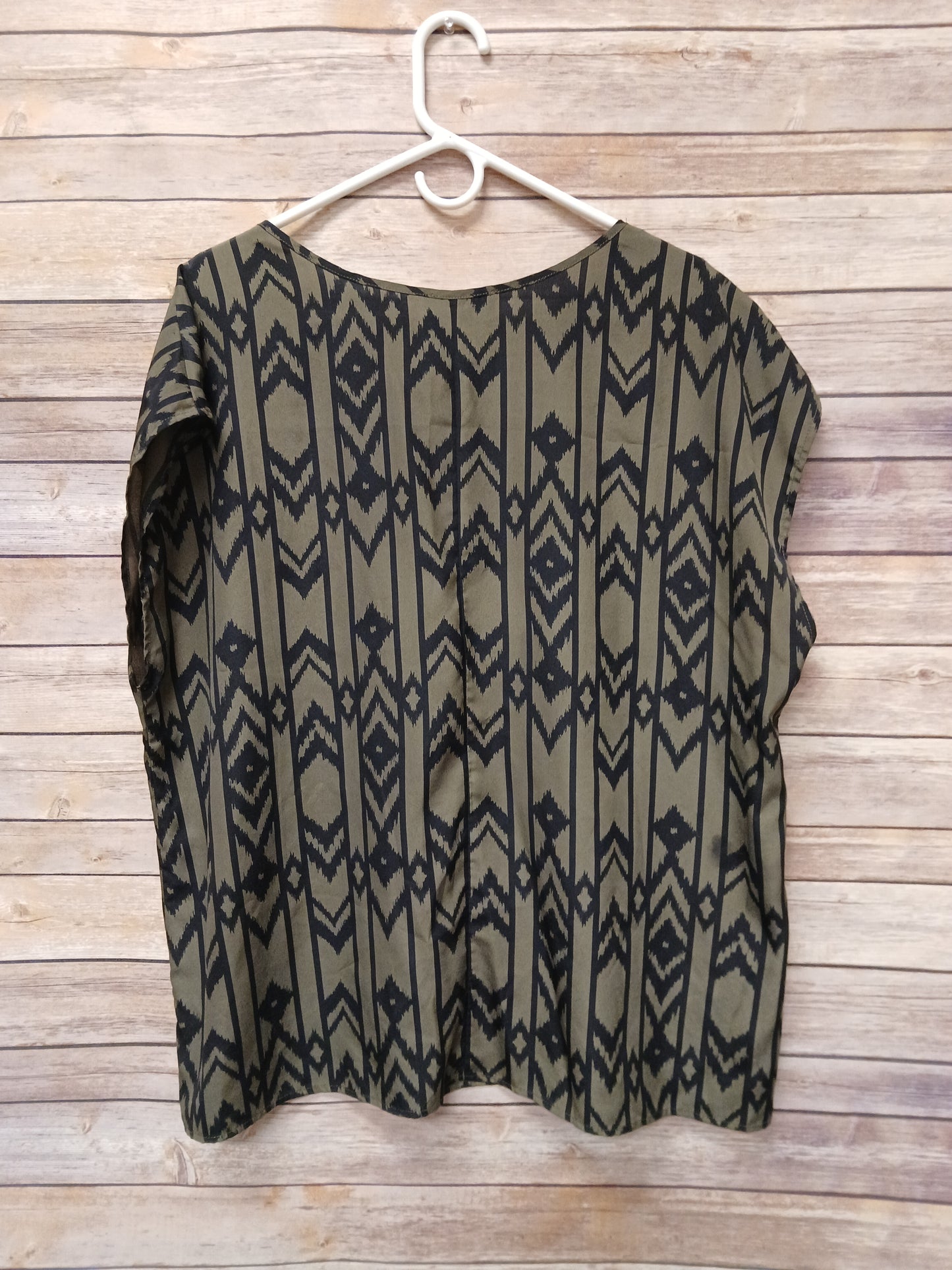 Forever 21 Green Aztec Blouse. Size 2X. RS 68 - Scarlett's Riverside Boutique