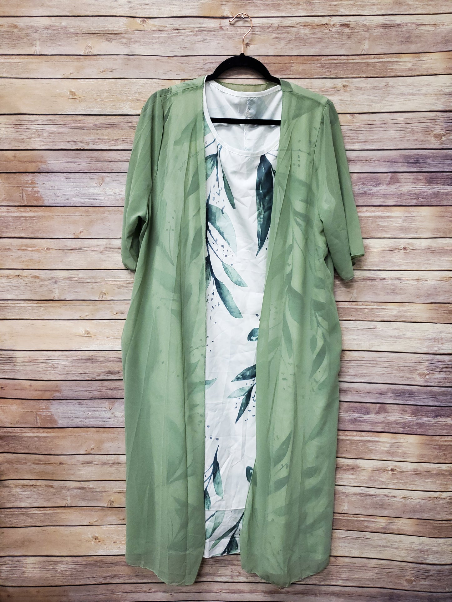Green Leafy Dress. Size 2X. RS 99 - Scarlett's Riverside Boutique