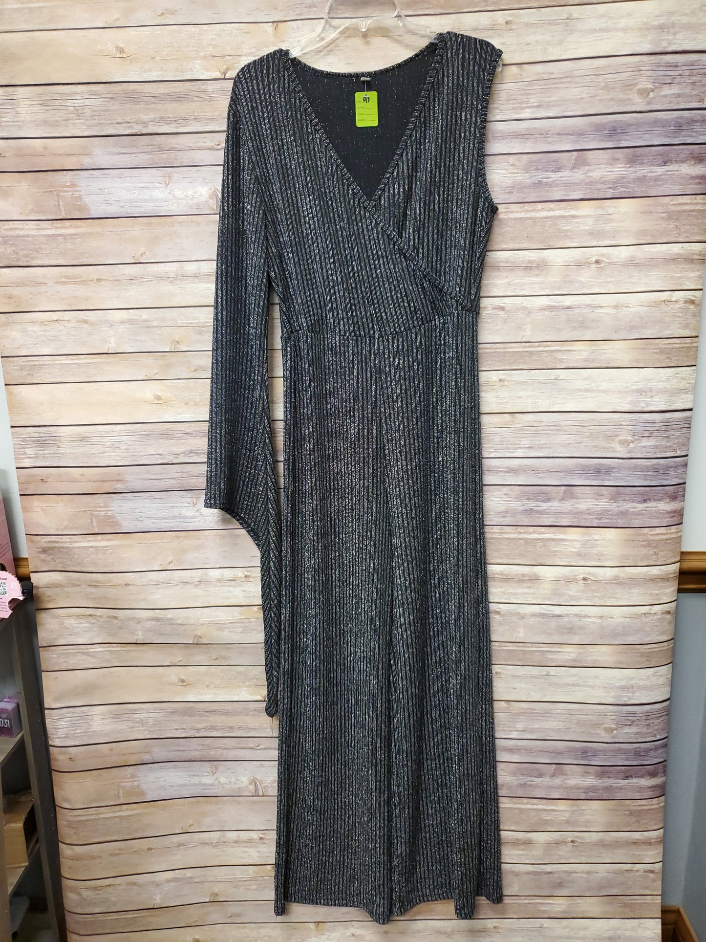 Black & Silver Shimmer Jumpsuit. Size XL. RS 91 - Scarlett's Riverside Boutique