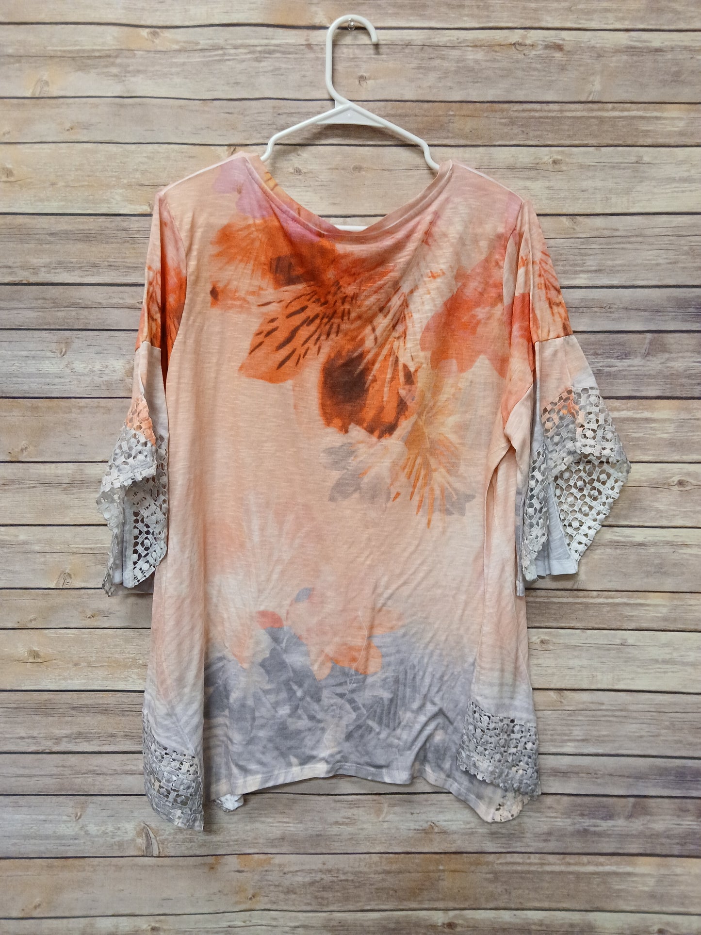 Time and Tru Orange & Pink Floral Blouse. Size XXL. RS 68 - Scarlett's Riverside Boutique