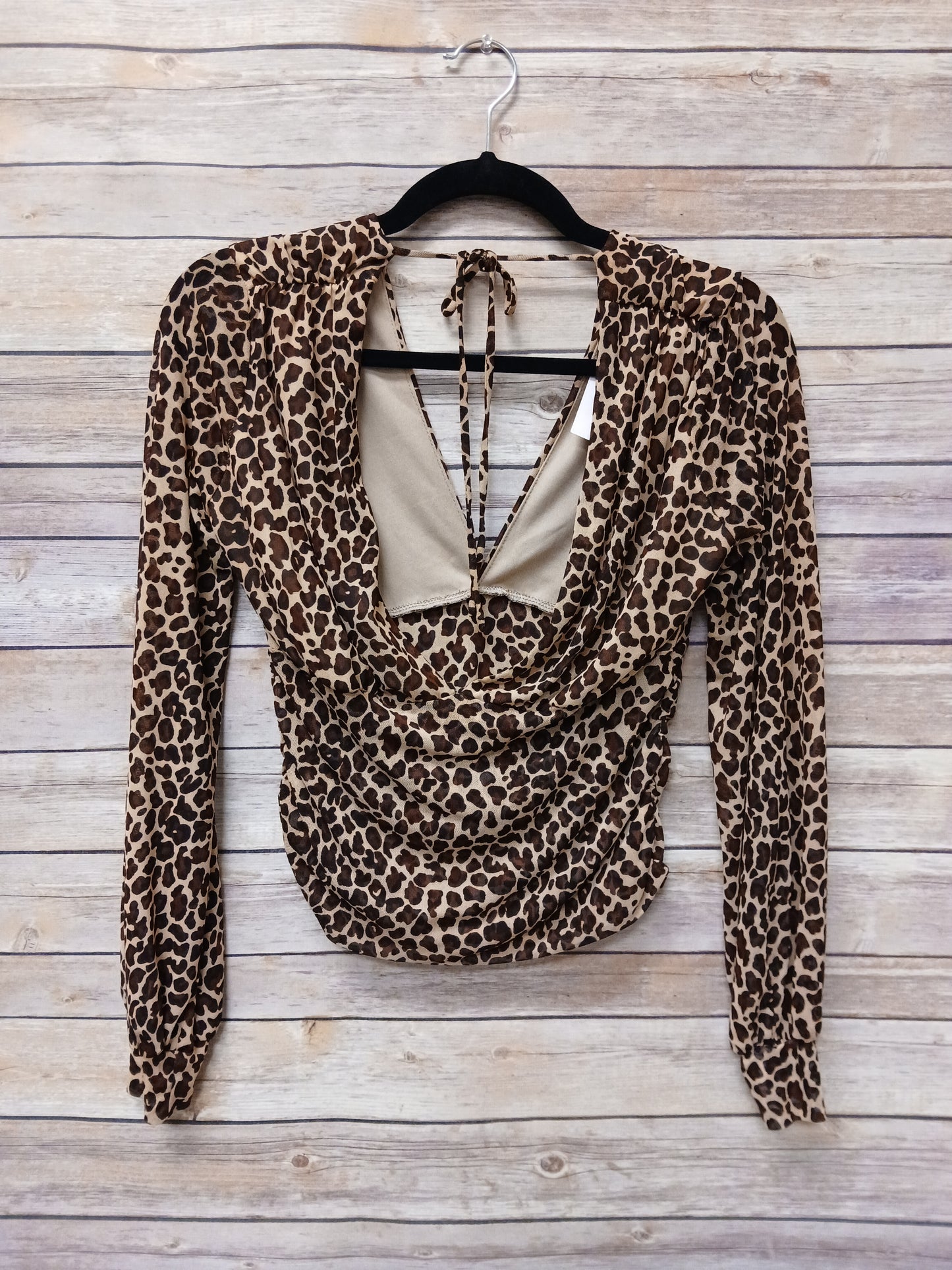 Animal Print V Neck Crop Top. Size L. - Scarlett's Riverside Boutique