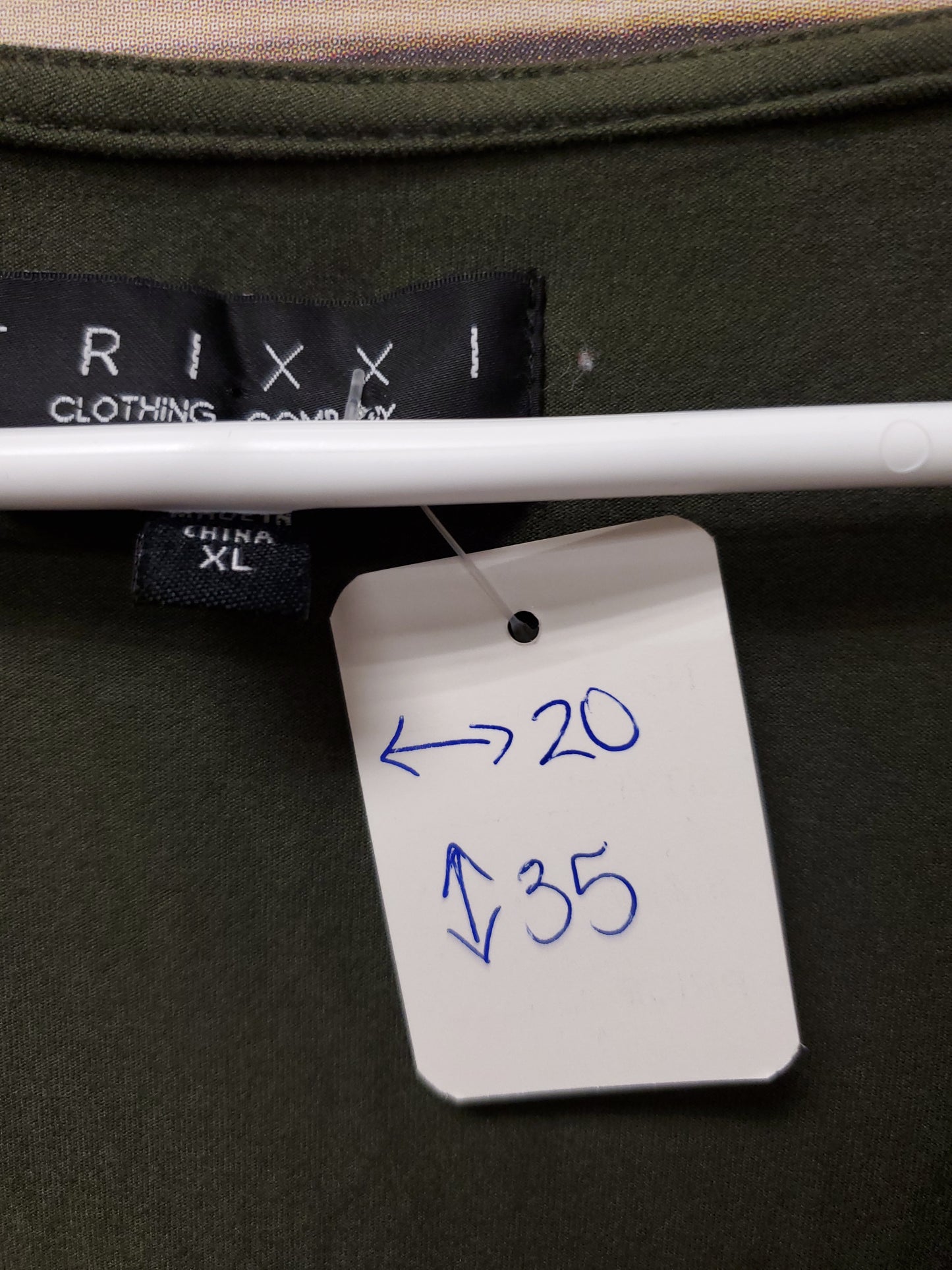 Trixxi Olive Green Dress. Size XL. RS 2.