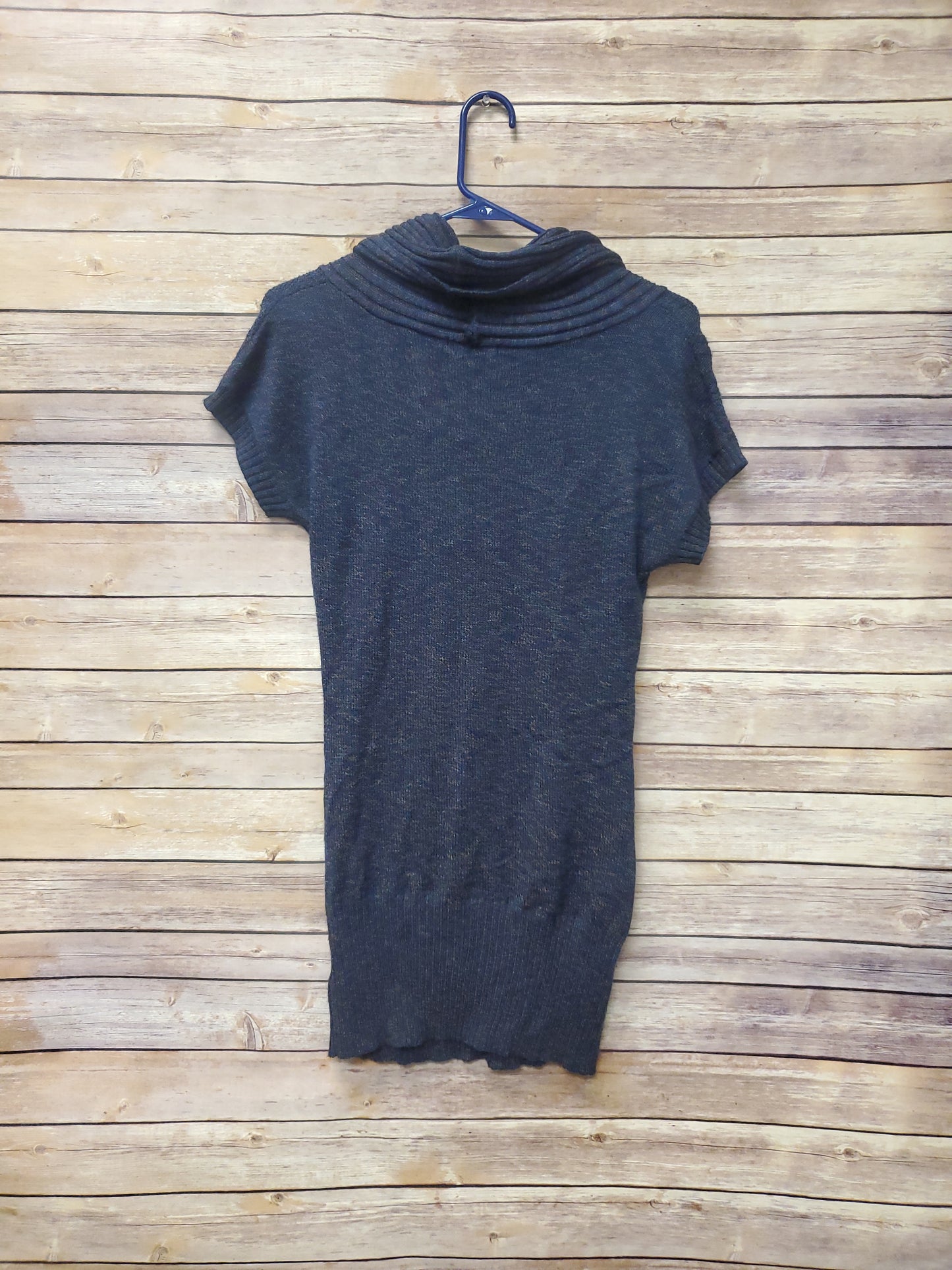 Maurices Navy Short Sleeve Sweater. Size M. #102