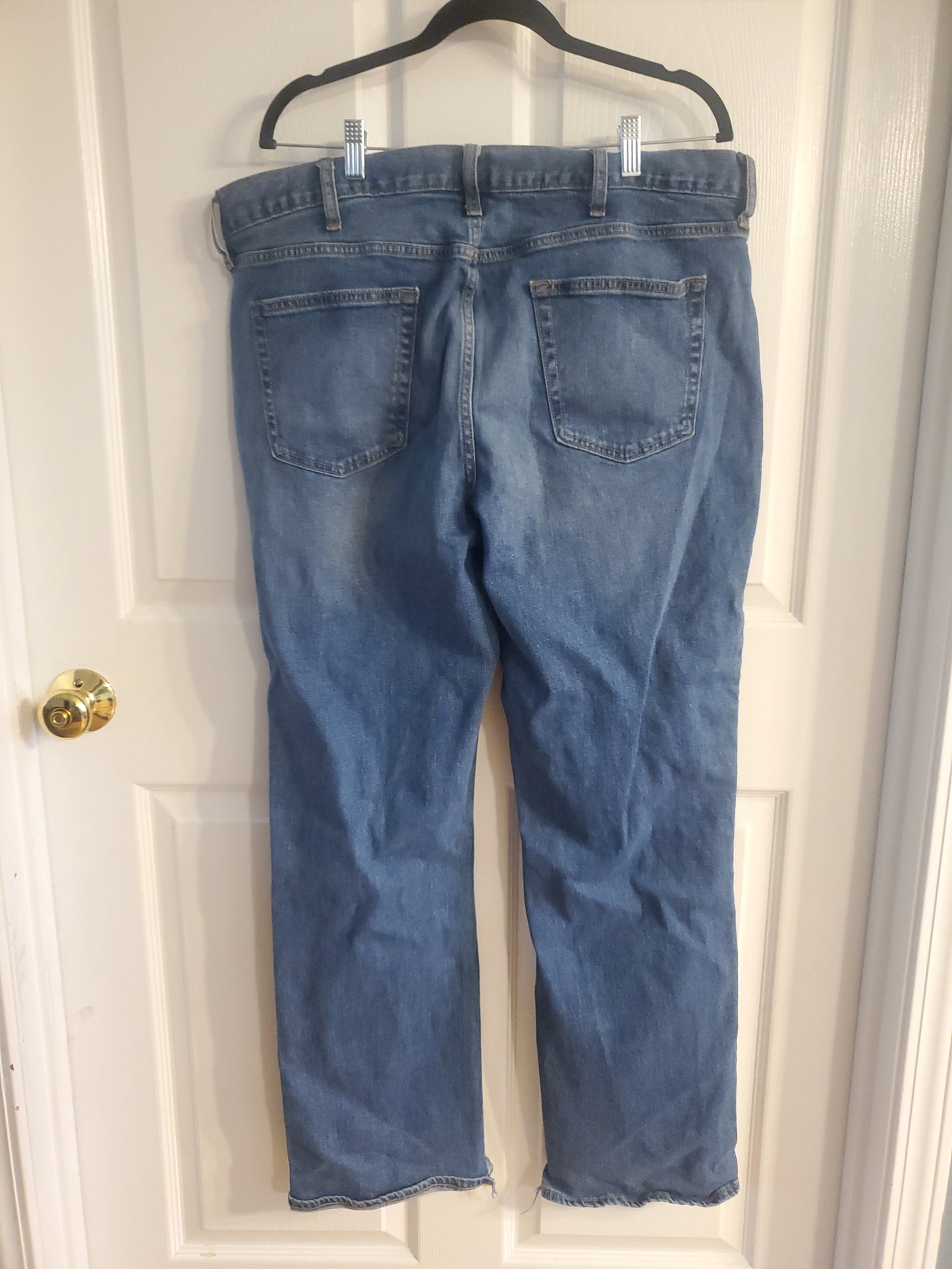 Men's Old Navy Boot Cut Jeans. Size 38/32. #68