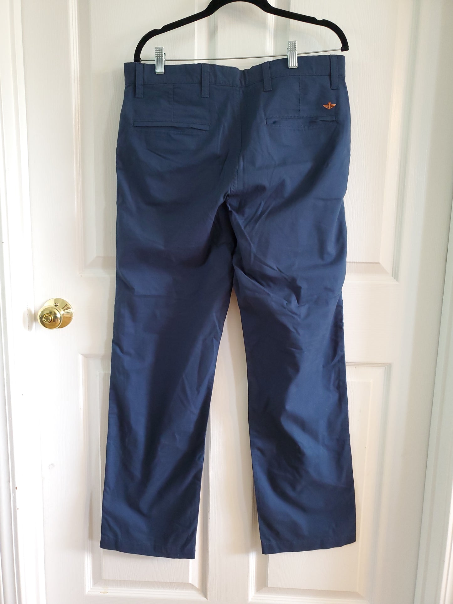 Mens Dockers Navy Pants. Size 34/32. #68