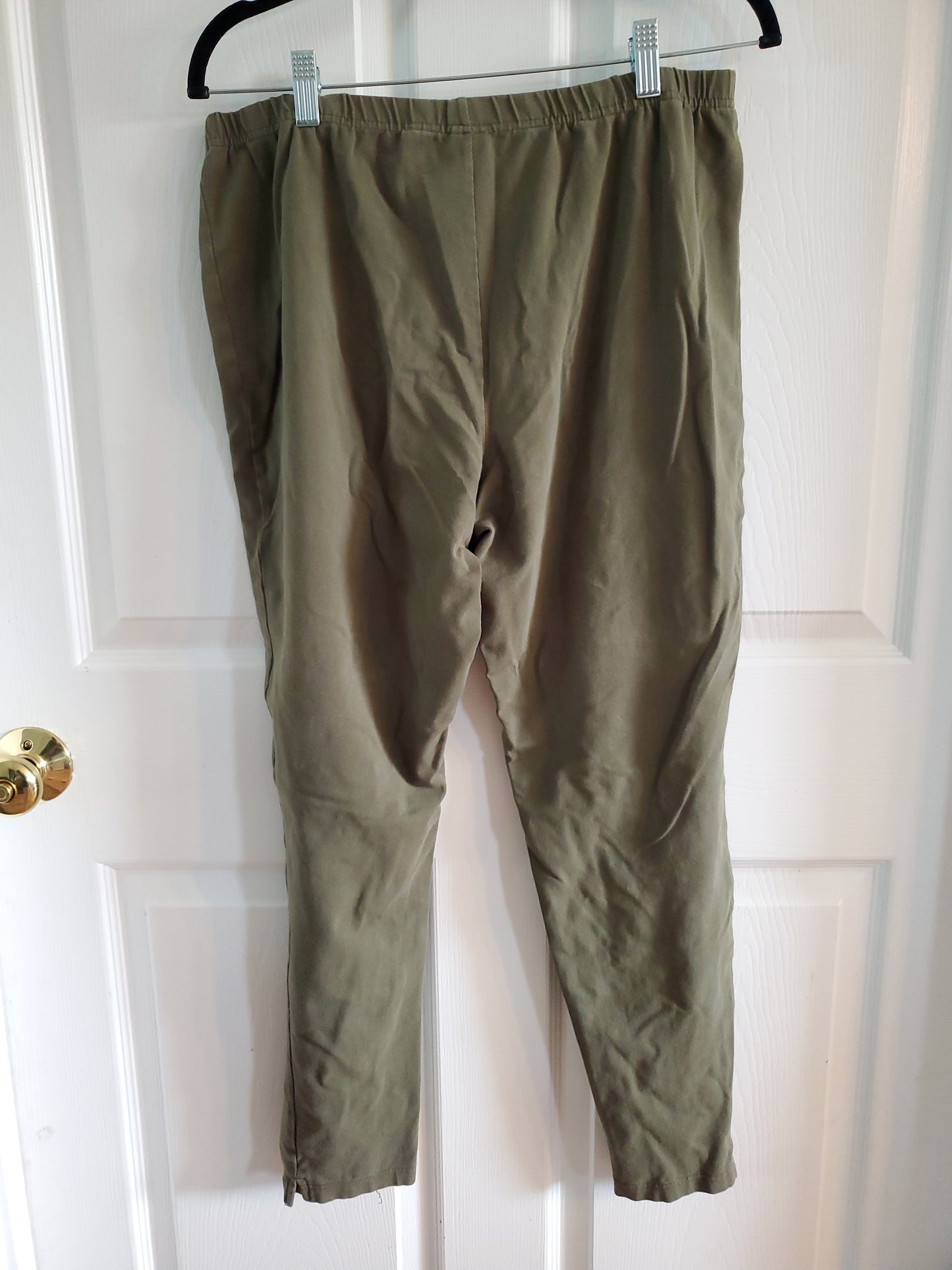 Basic Editions Olive Green Pants. Size XL. #68