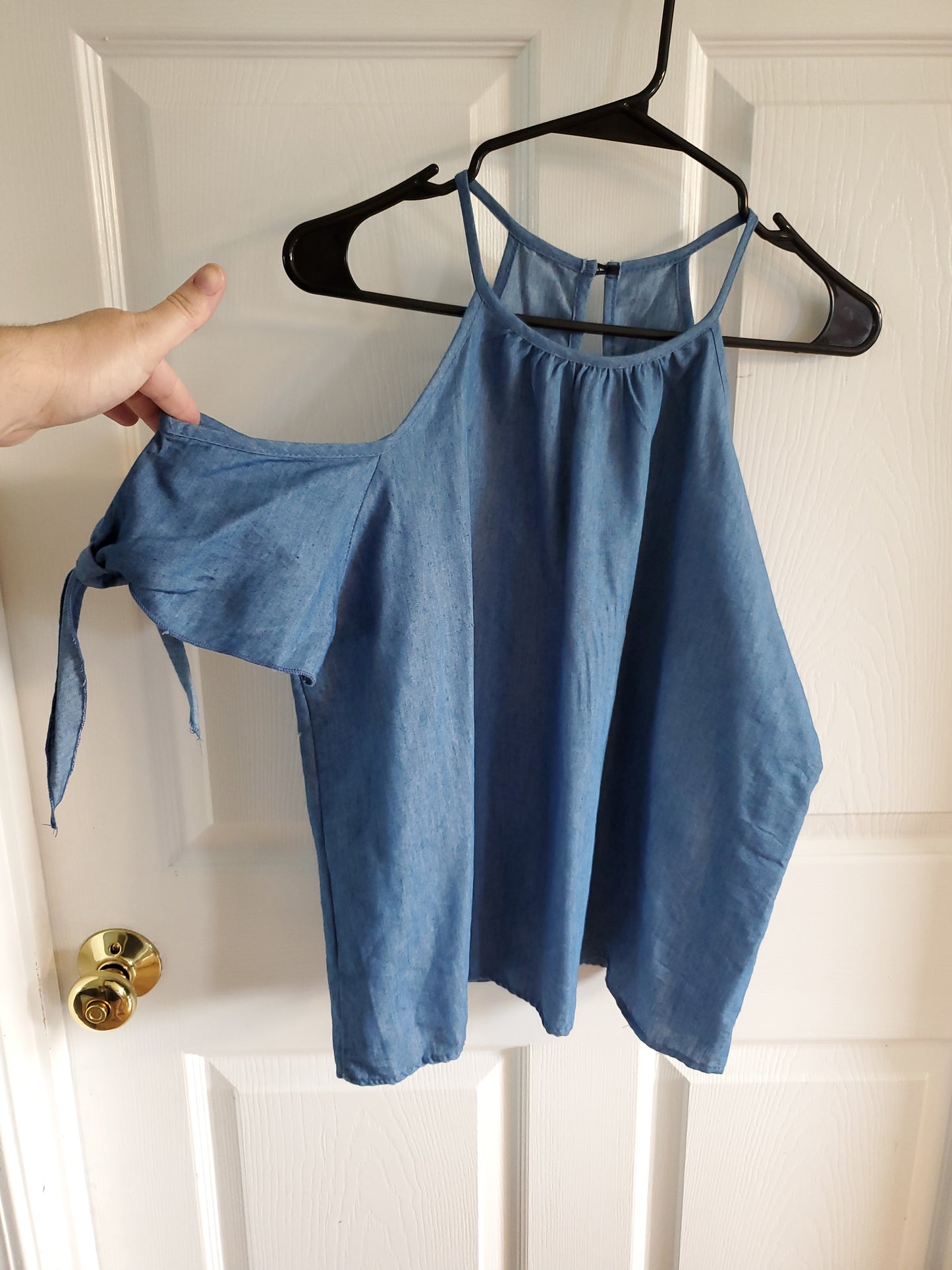 Charlotte Russe Denim Cold Shoulder Blouse. Size M. #68