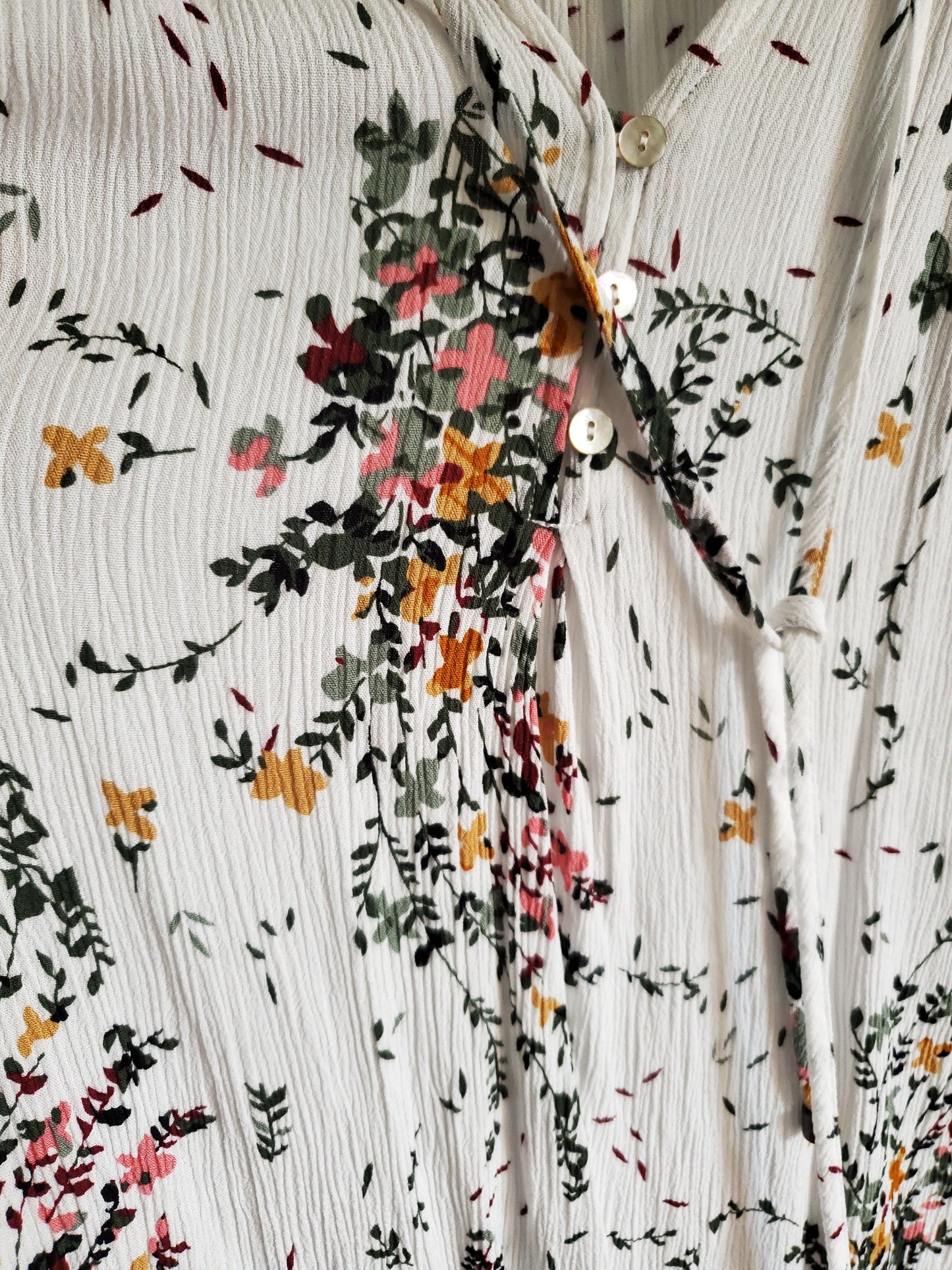 Market & Spruce White with Floral Print Tank Top Blouse. Size M. NWOT. #68