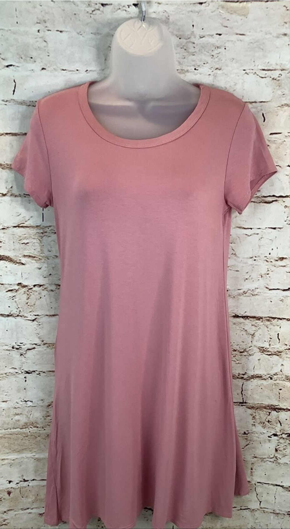 Peachy Pink Legging Tee. Size M. RS 64 - Scarlett's Riverside Boutique