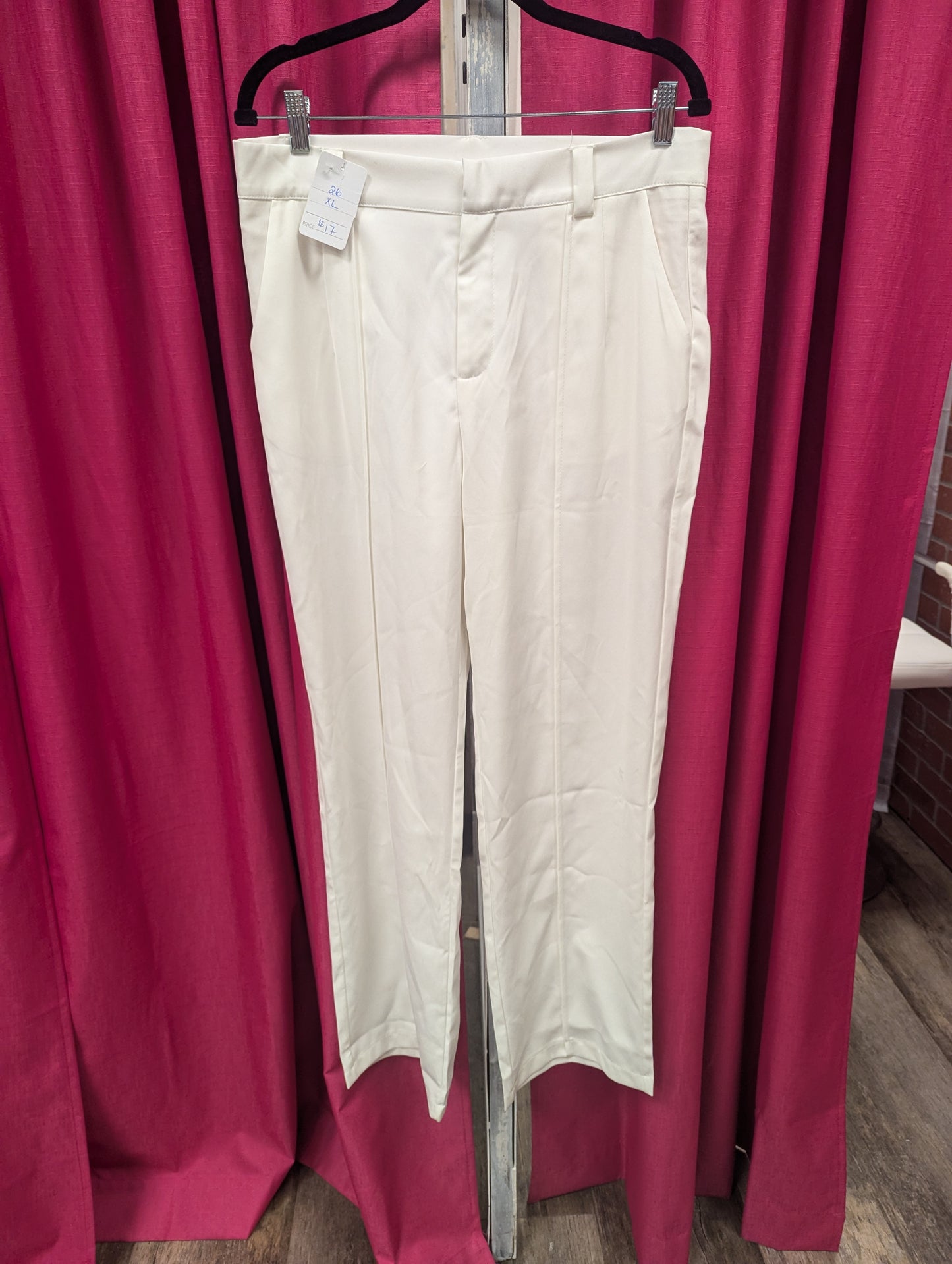 RS 26 white dress pants, XL - Scarlett's Riverside Boutique