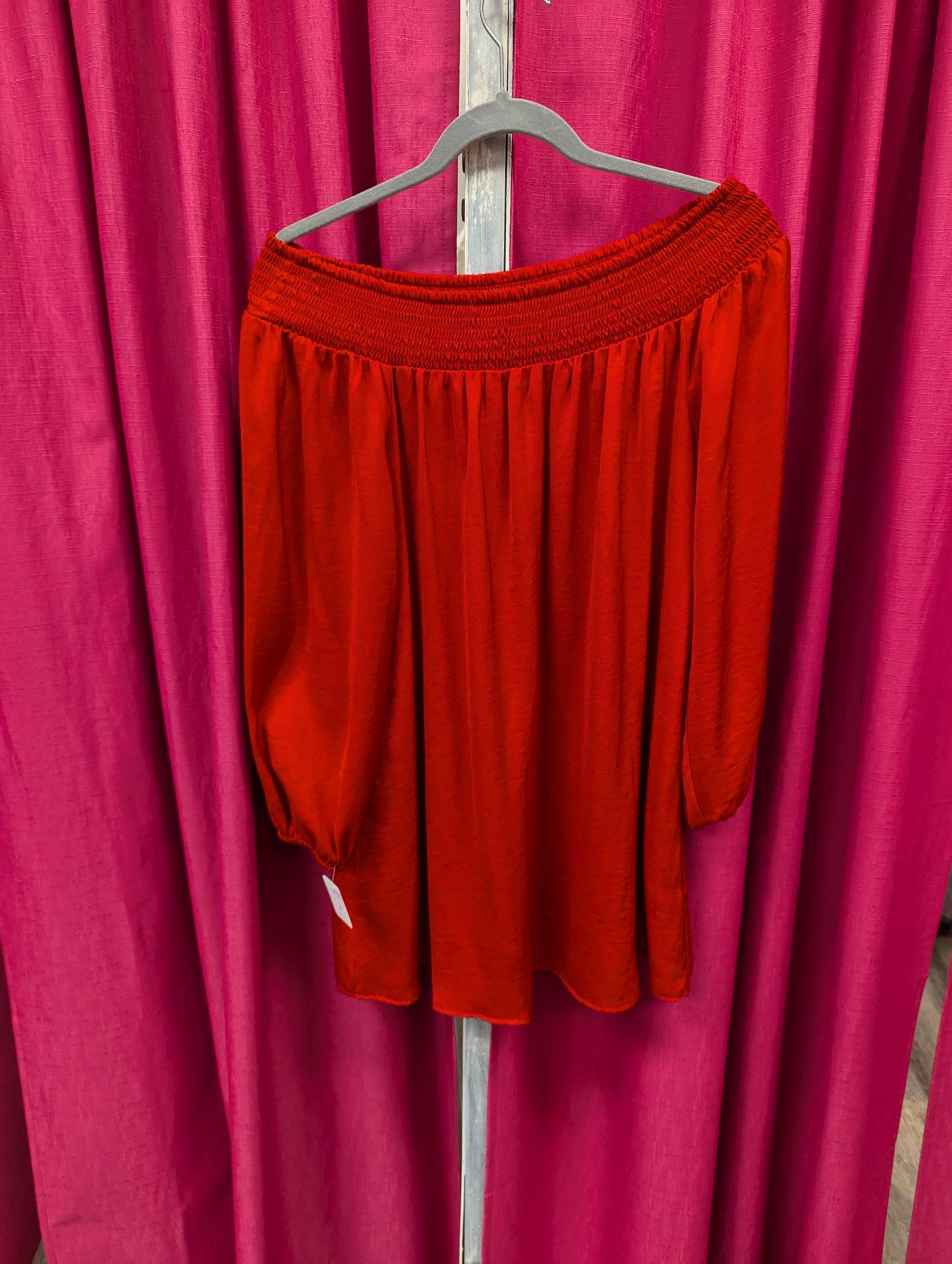 Red forever 21 off shoulder top RS 5 size M - Scarlett's Riverside Boutique