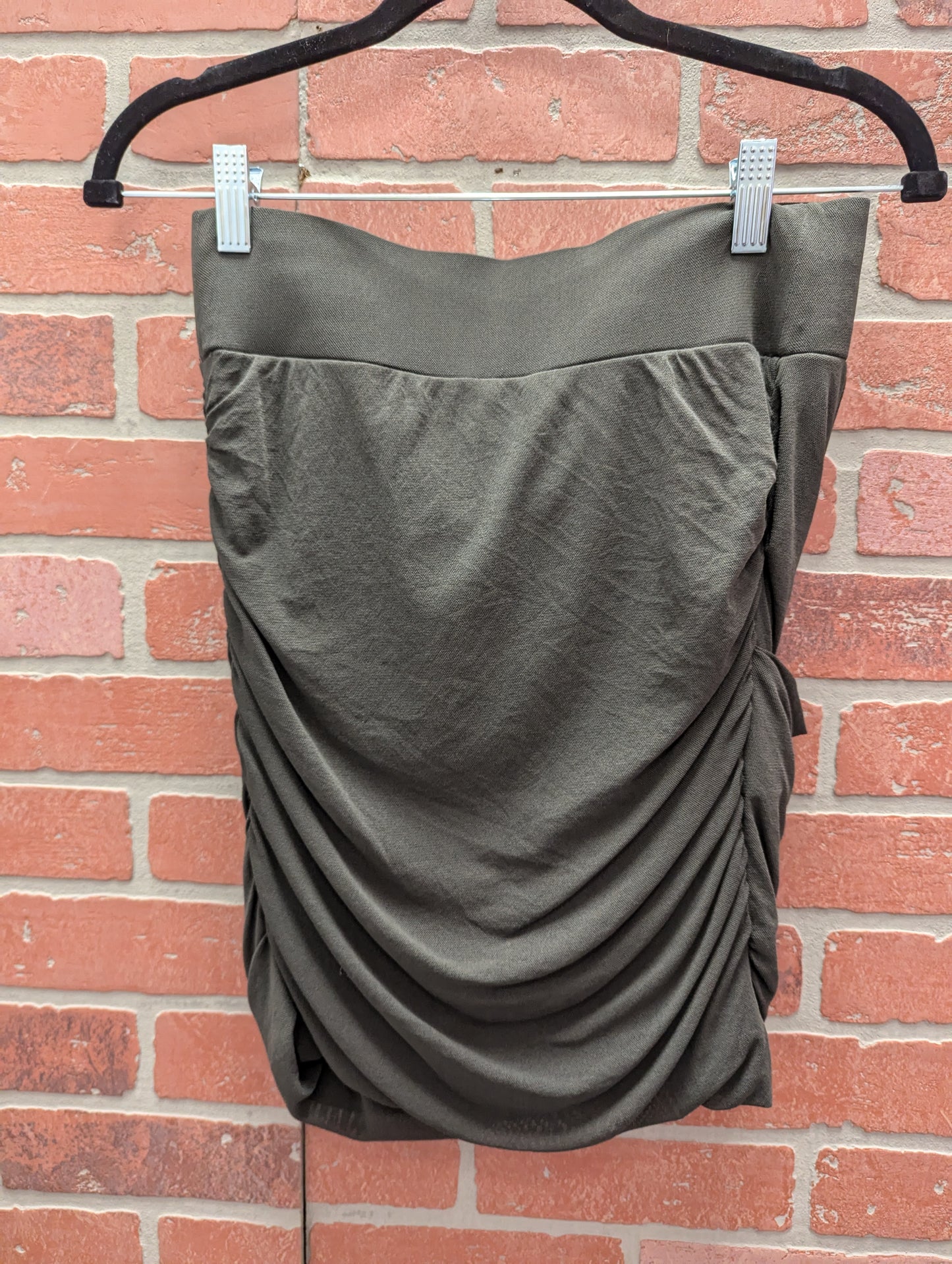 Green express skirt, size S. RS 1. - Scarlett's Riverside Boutique