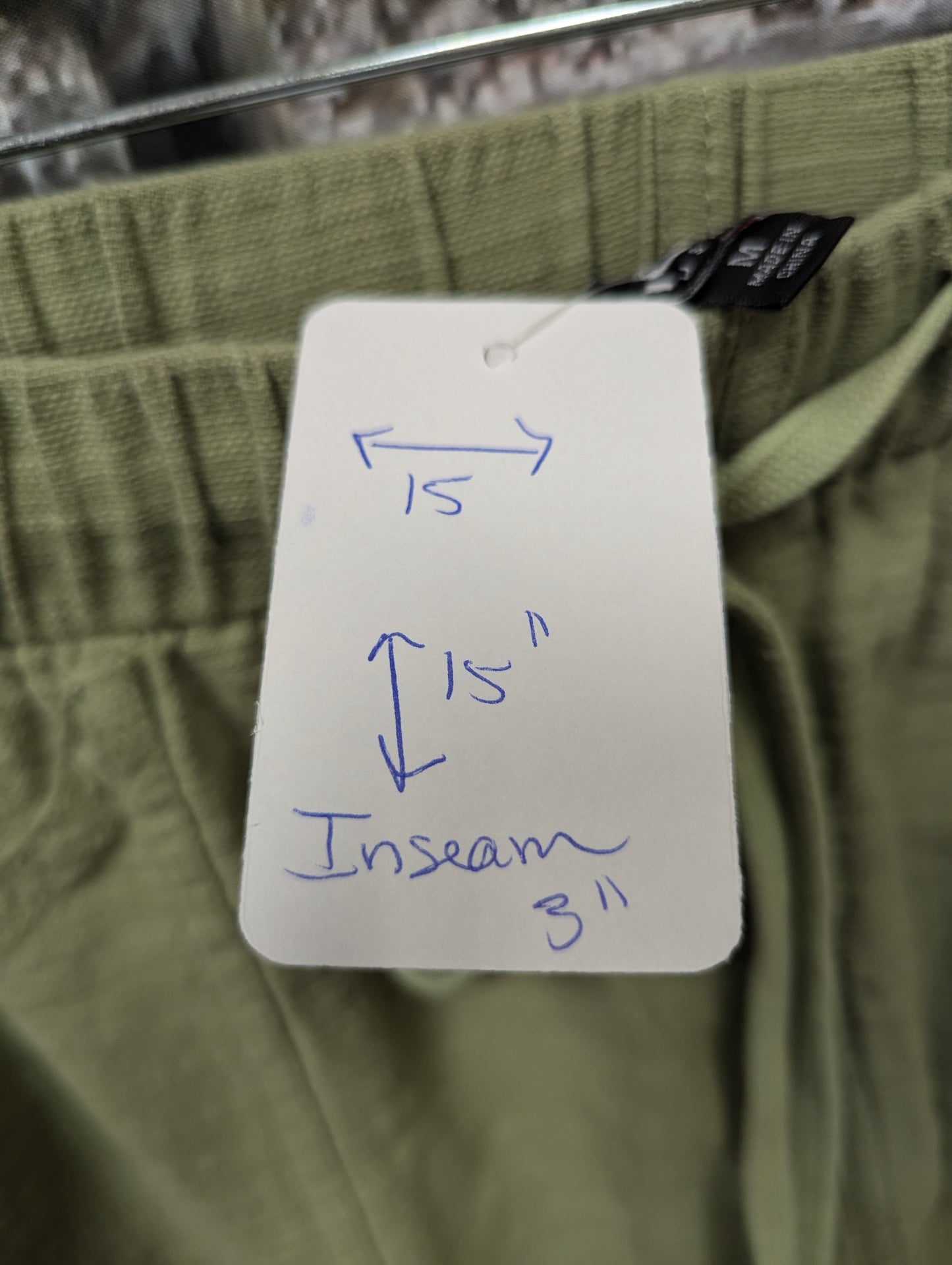 Green linen shorts. Size M. RS 51 - Scarlett's Riverside Boutique