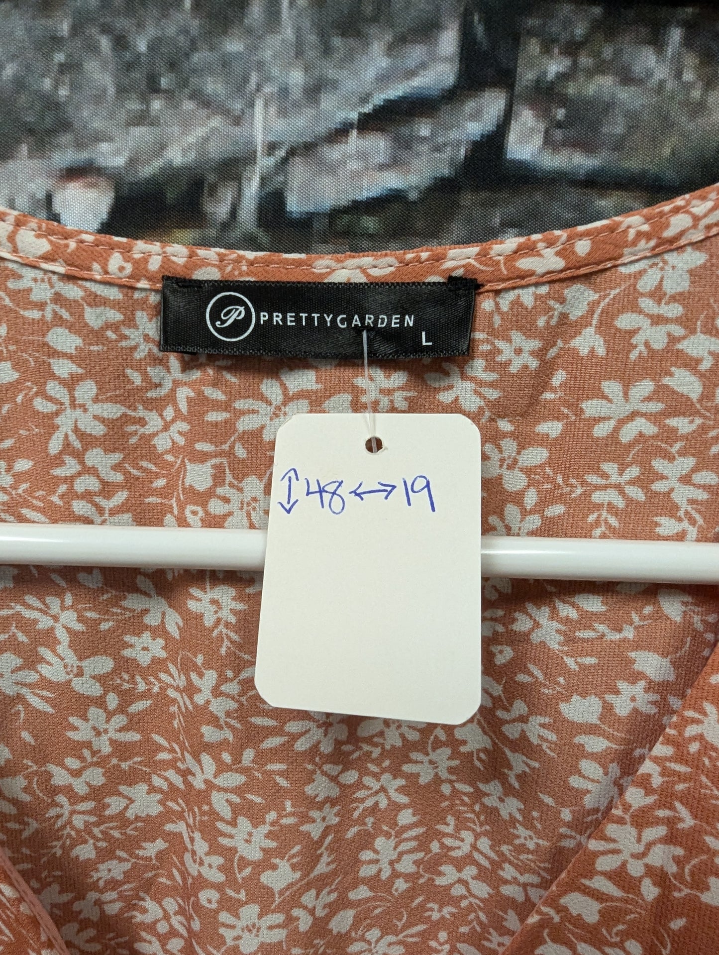 Floral coral maxi dress. Size L. RS. 29 - Scarlett's Riverside Boutique