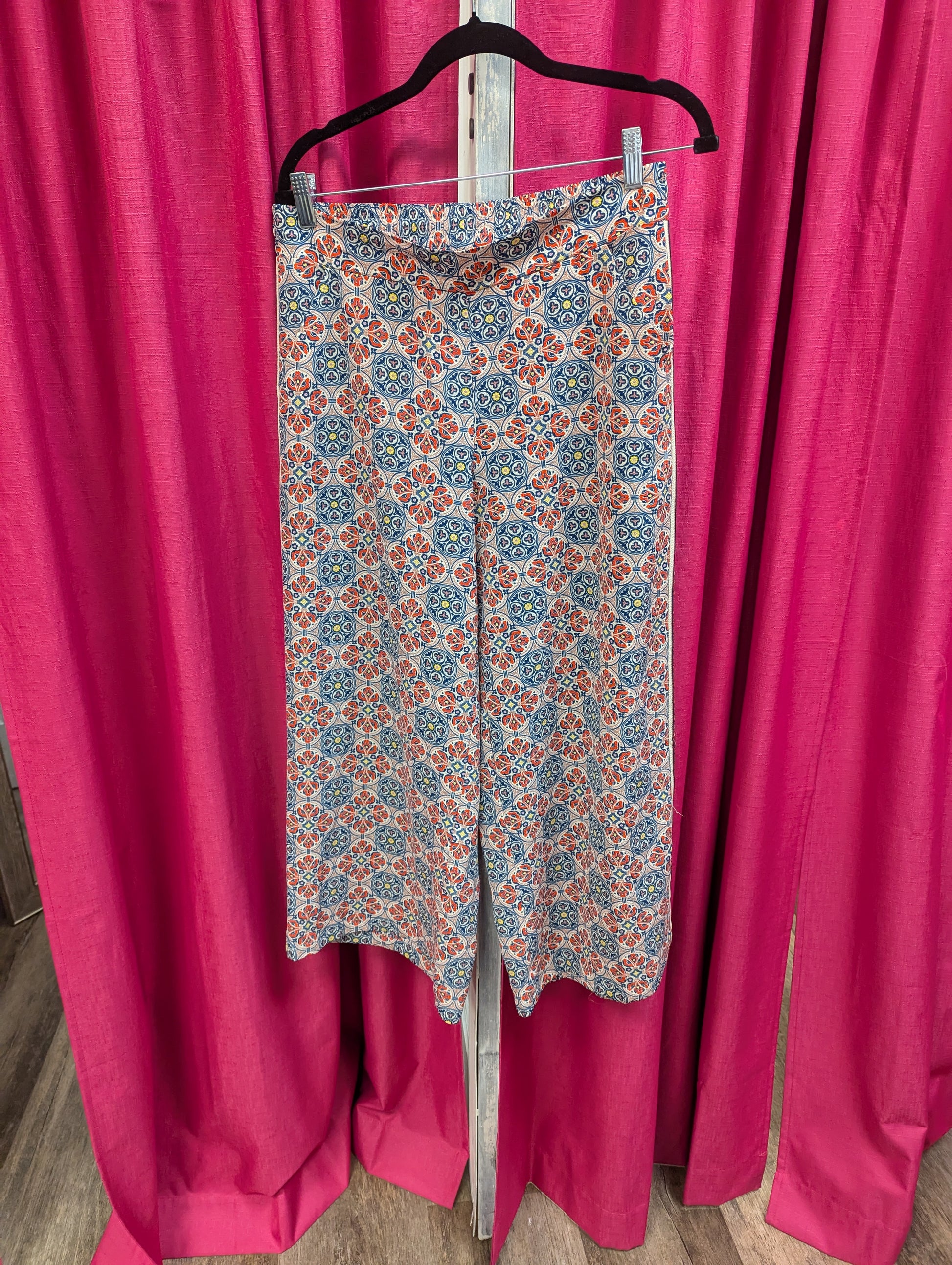 Max studio boho pants. Size L. RS 63 - Scarlett's Riverside Boutique