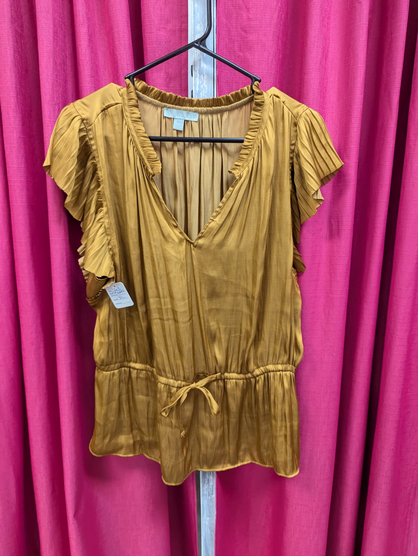Ryegrass gold blouse, XL. RS 63 - Scarlett's Riverside Boutique