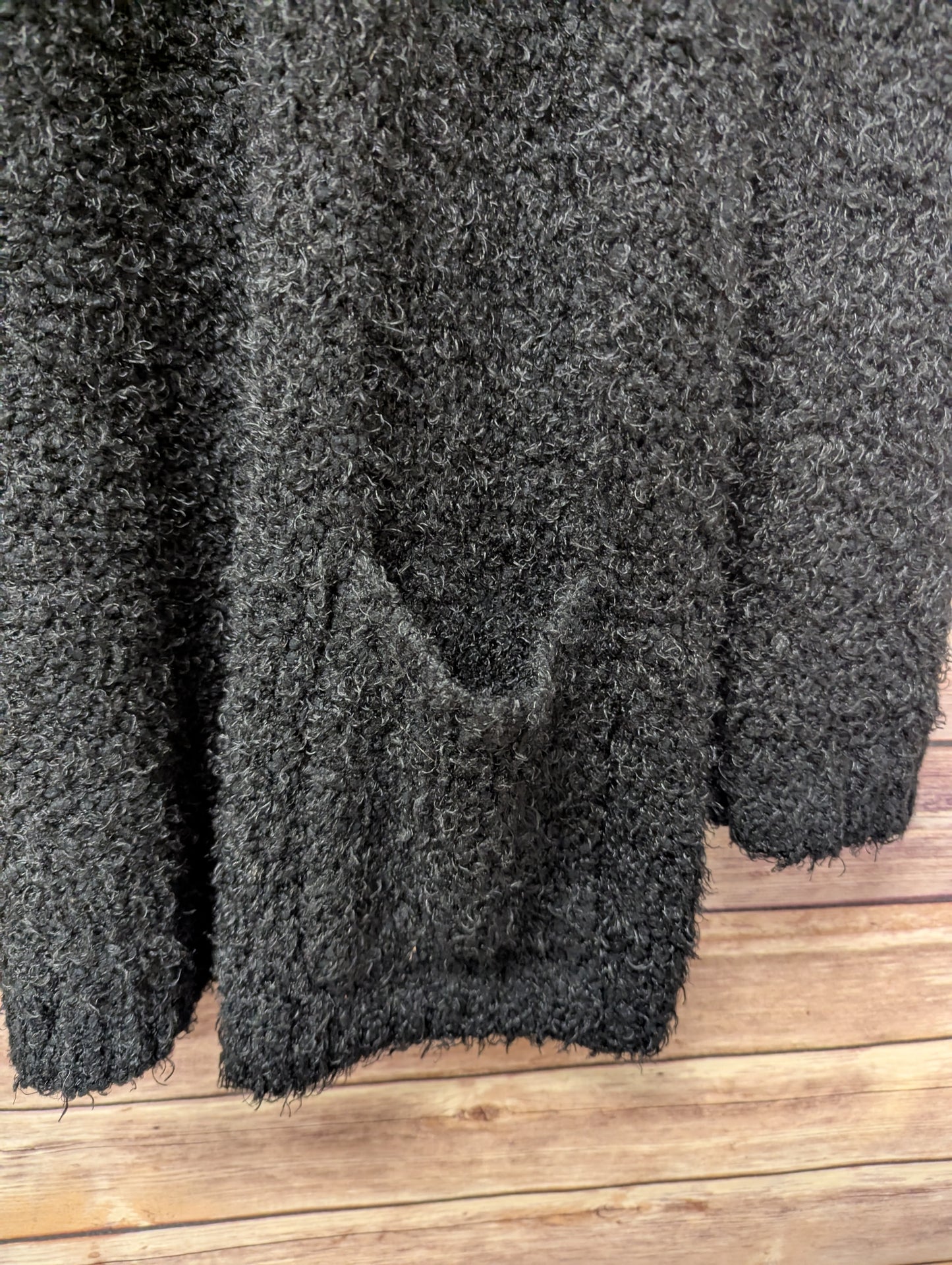 Comfort Teddy black cardigan. Size XL