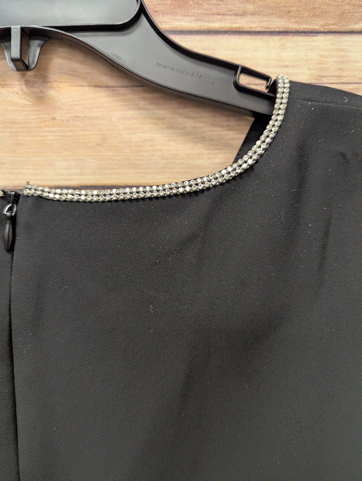 Cece, Rhinestone Bow Short Sleeve Sheath Dress. Size 6. RS 97