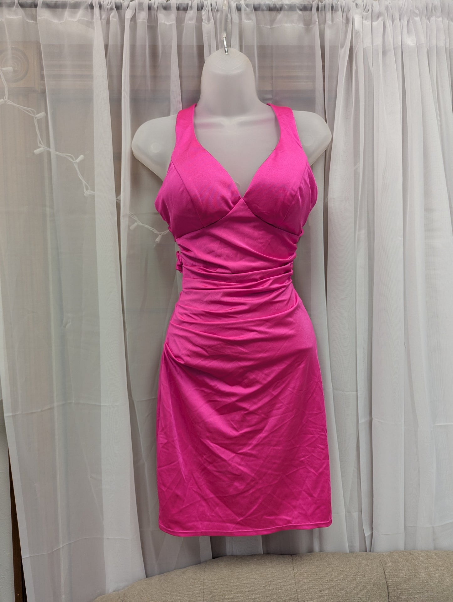 Hot pink formal dress. Size 3/4. 97