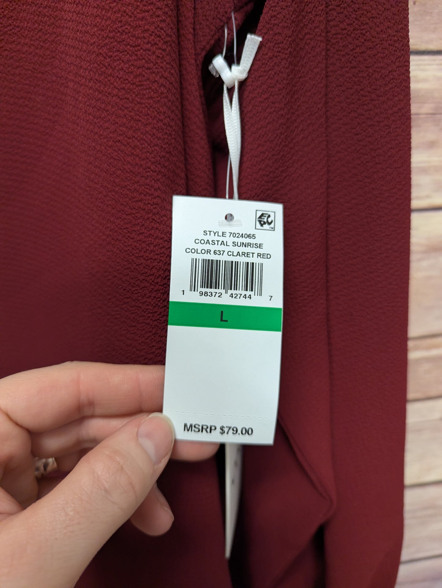 Cece wine long sleeve top. Size M. RS 97