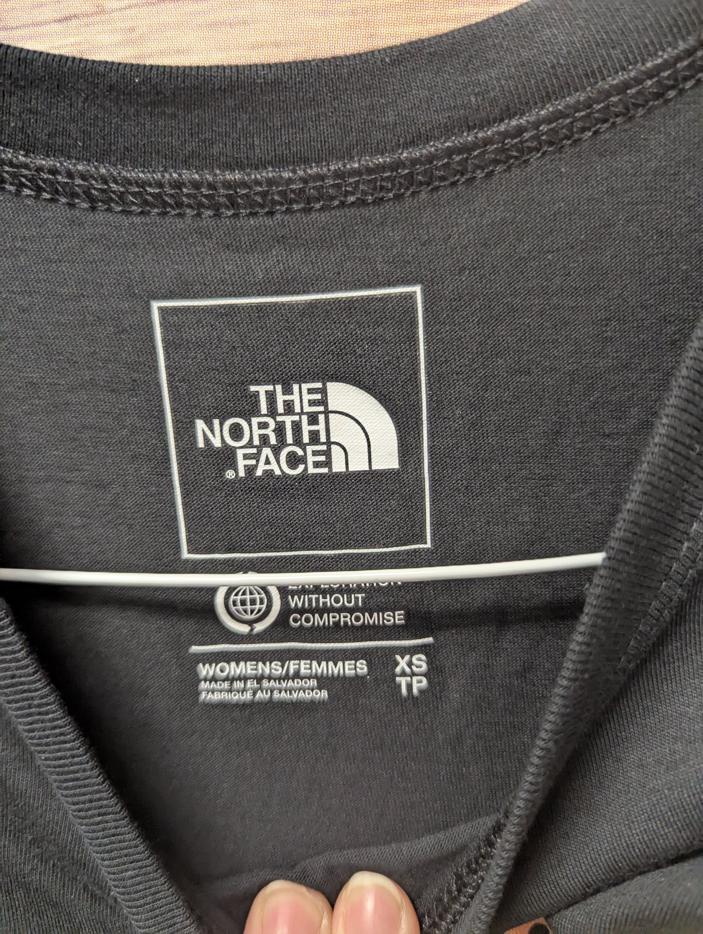 The North face, 100% cotton crop top.Size XS 97