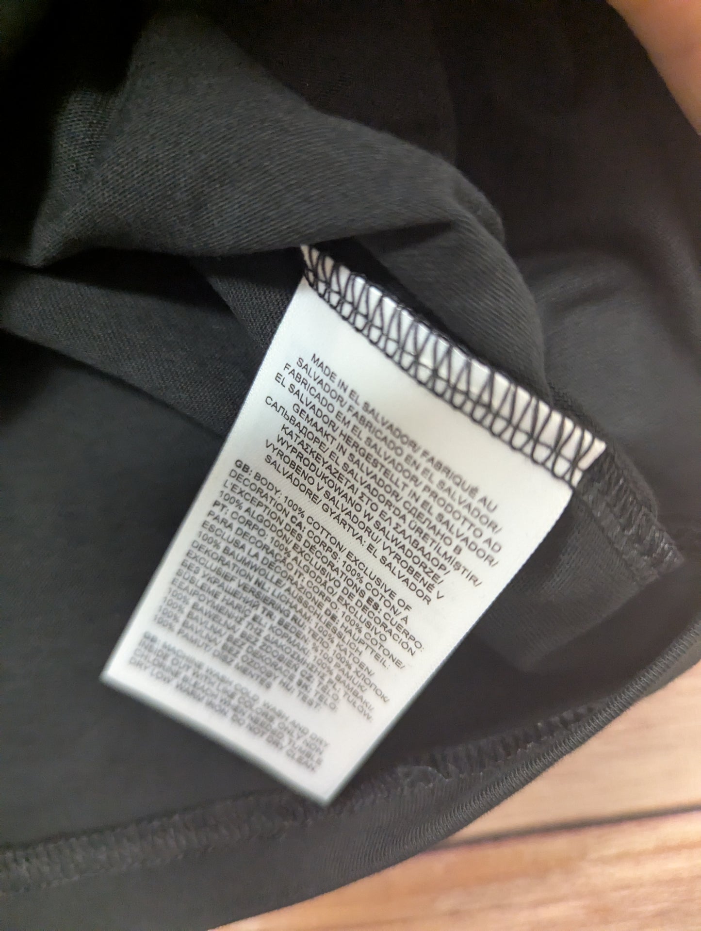 The North face, 100% cotton crop top.Size XS 97