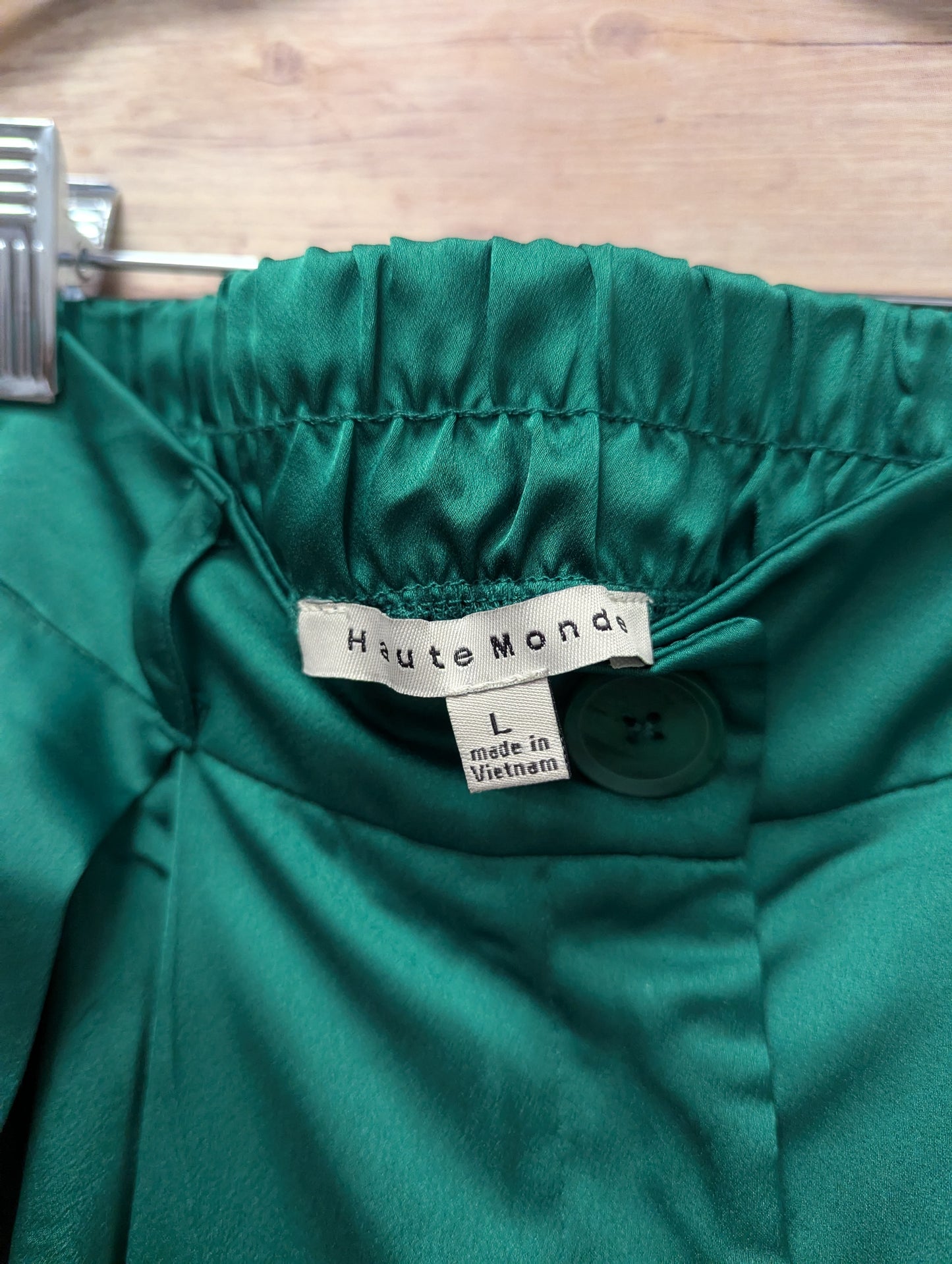 Haute Monde green silk trousers. Size L.