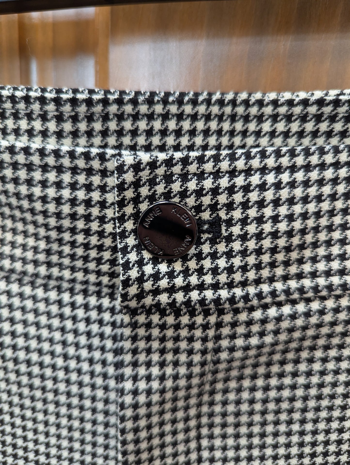 20W Anne Kline Black and White Checkered Pants. #97