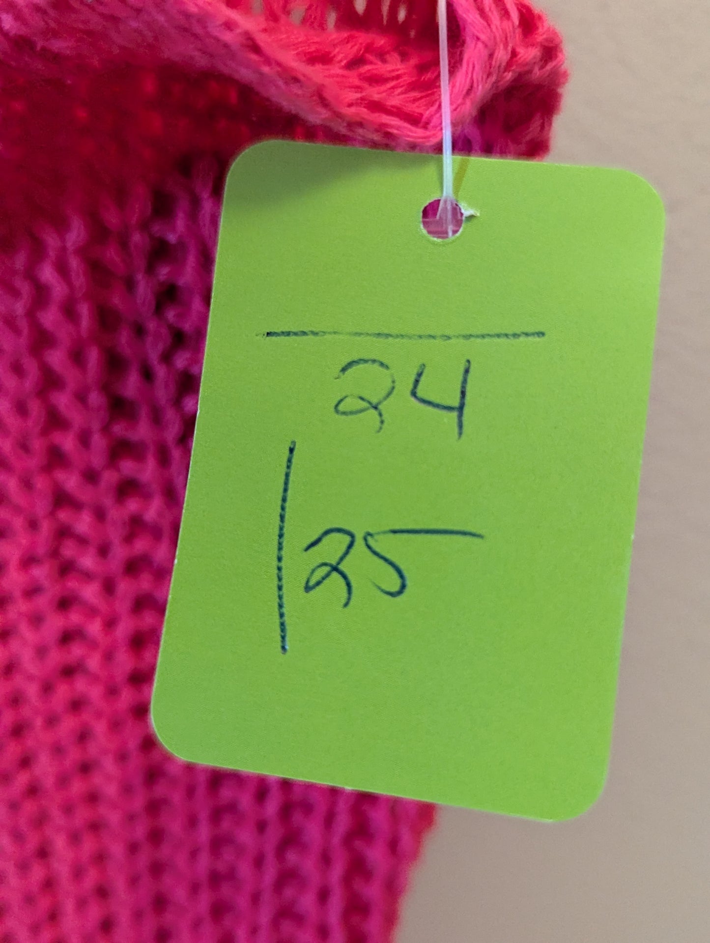 Hot pink crochet top. Sz 2xl #57