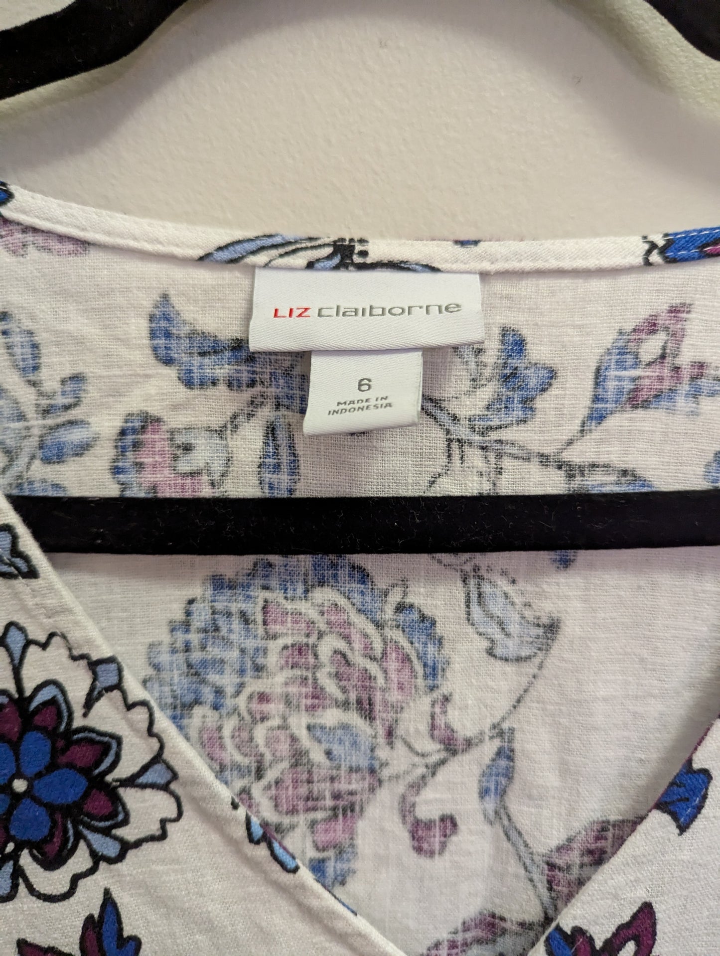 NWTs, Liz Claiborne floral, Linen, V-Neck Midi Dress. Sz 6
