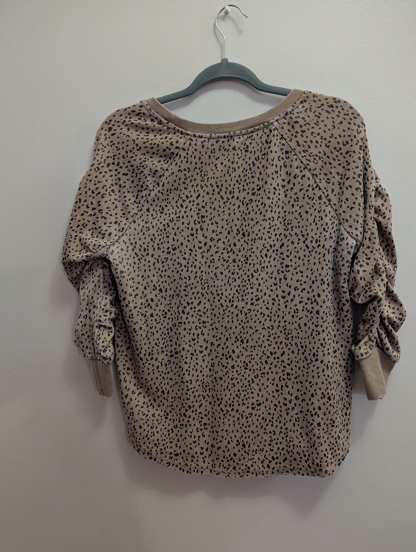 Jane And Delancy, Leopard Print, Waffle Knit Women's Top. Sz M