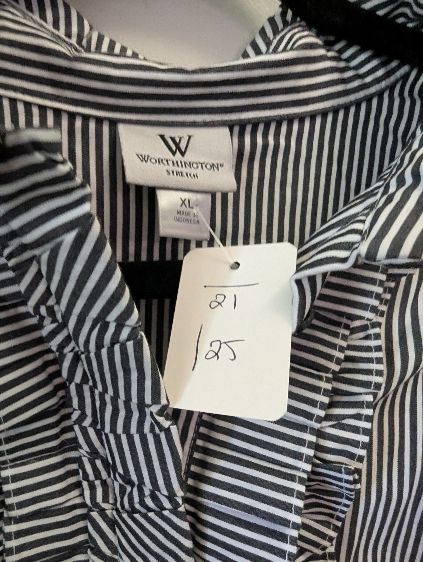 Worthington Black and White Striped Shirt Sz XL #105
