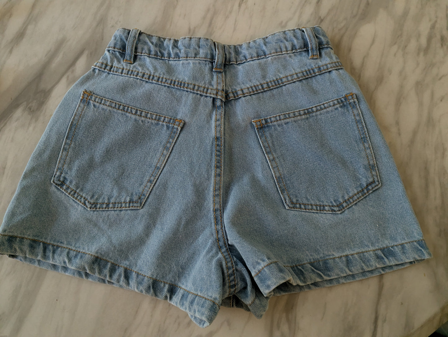J-MO NWTs Sz 1 High Waist, Light Wash Denim Shorts. #B19