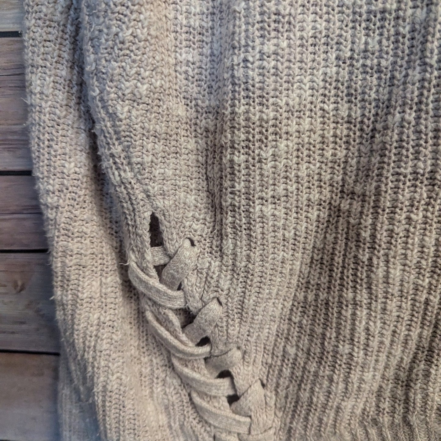 100% Cotton Express Braid Accent 3/4 Sleeve Sweater. OS Medium