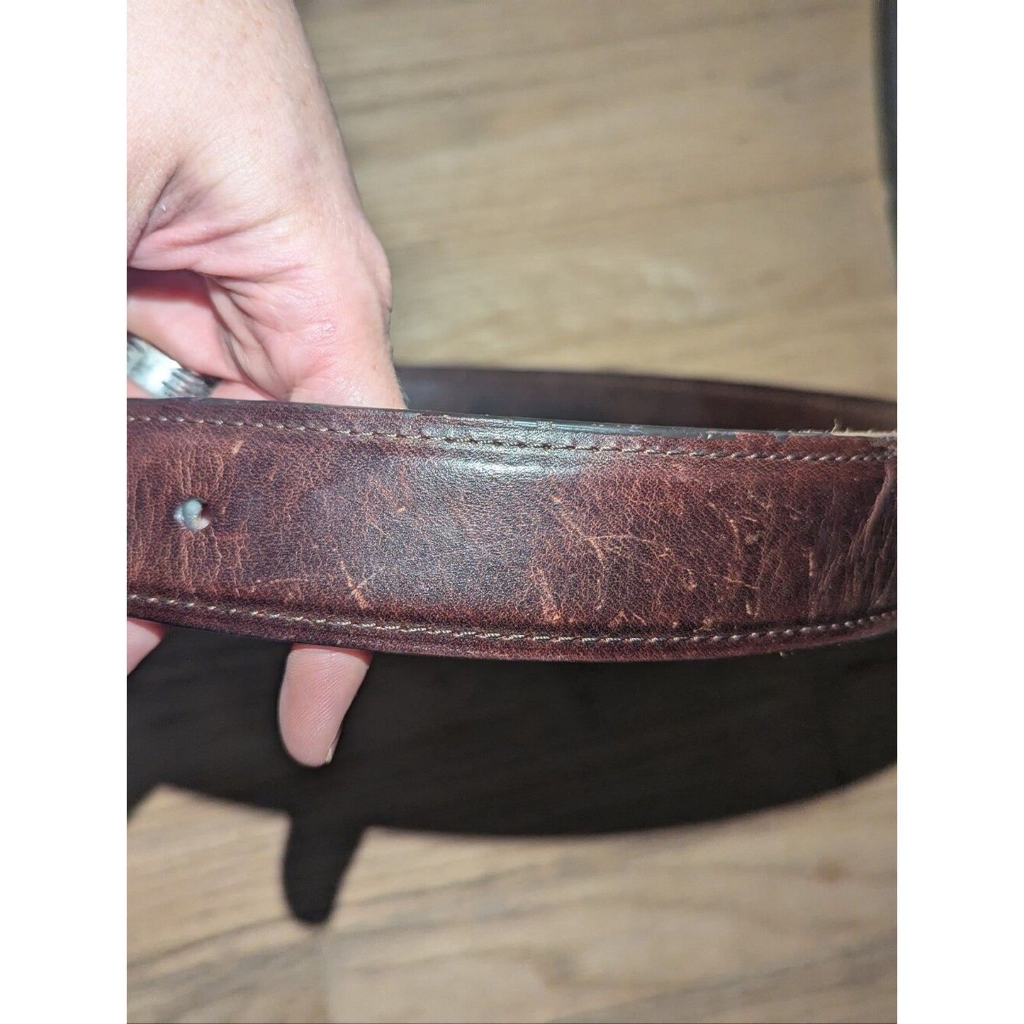 Columbia Sportswear Men’s Size 34 Brown Leather Belt Distressed Casual Outdoor B