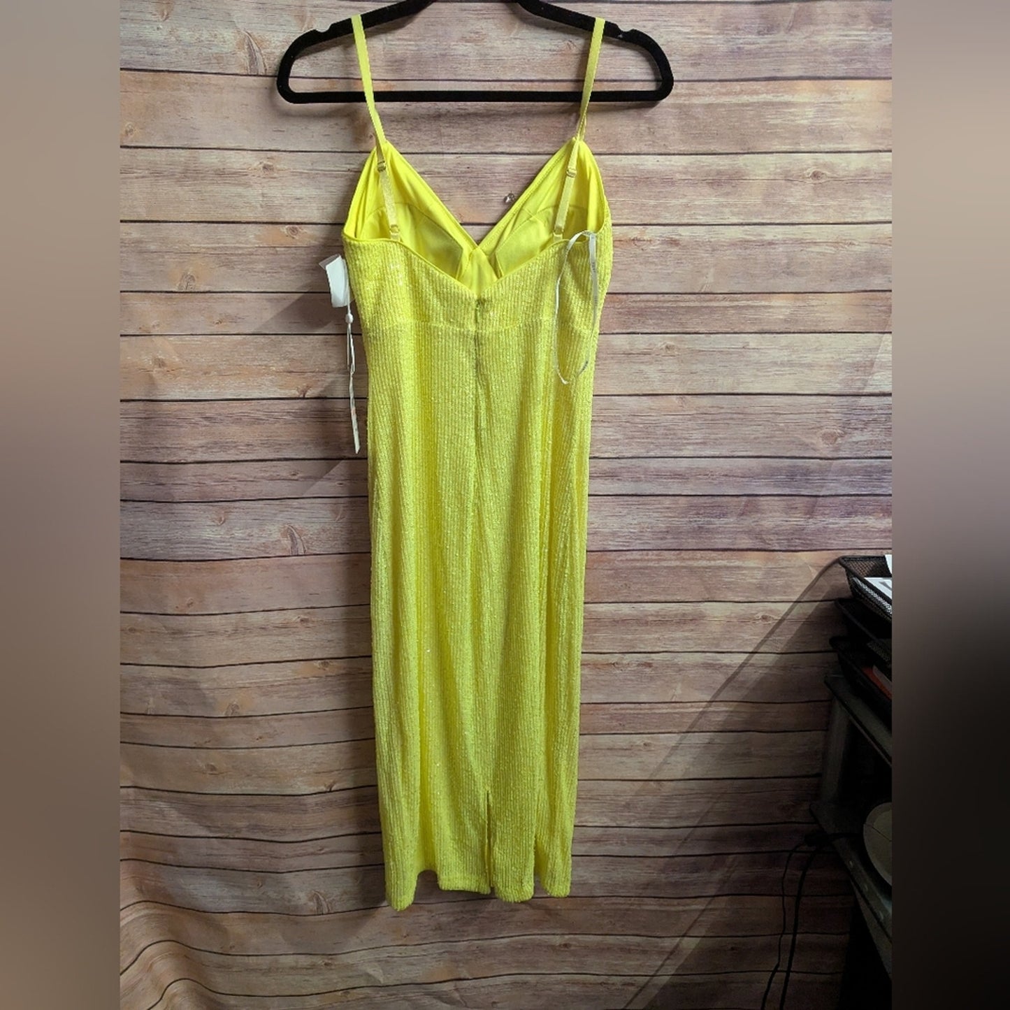 NWT, Siena Sleeveless Sequin A-Line Formal Dress. Size 2 Prom