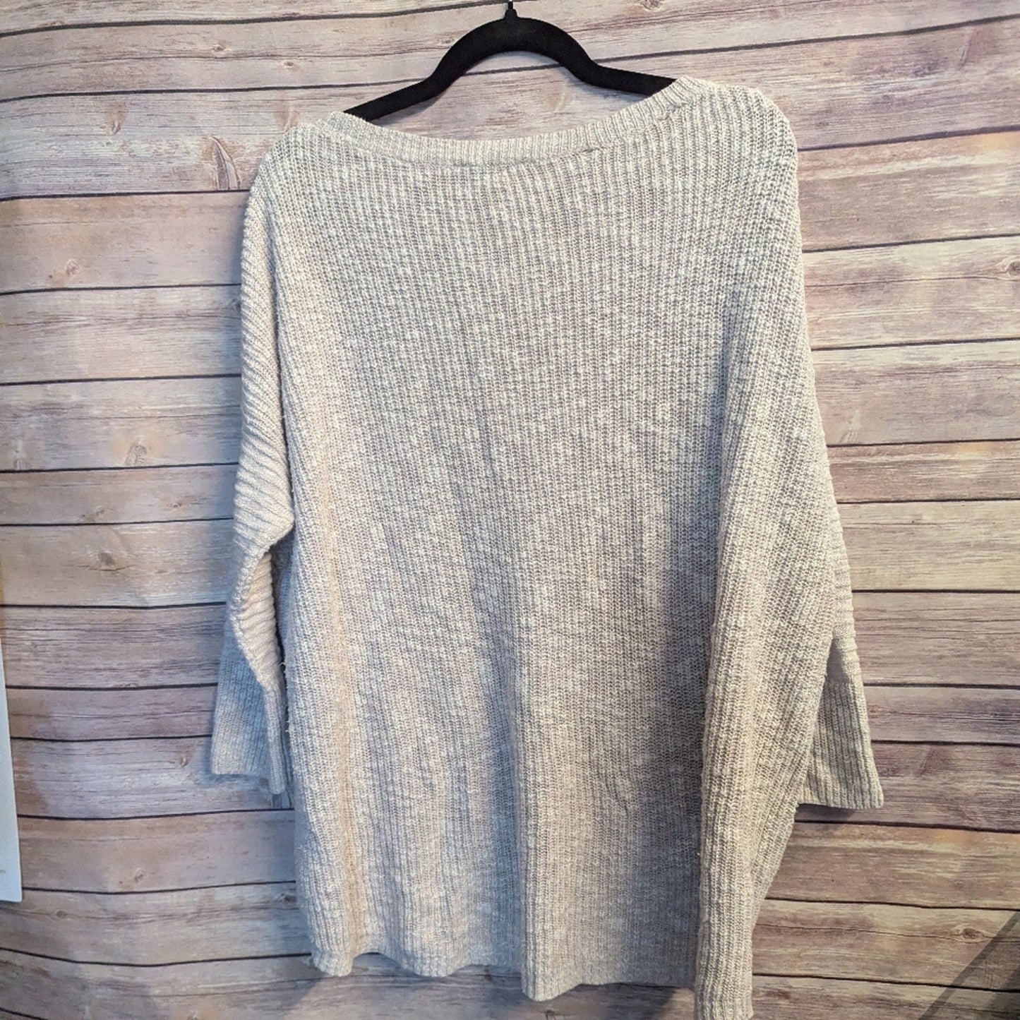 100% Cotton Express Braid Accent 3/4 Sleeve Sweater. OS Medium