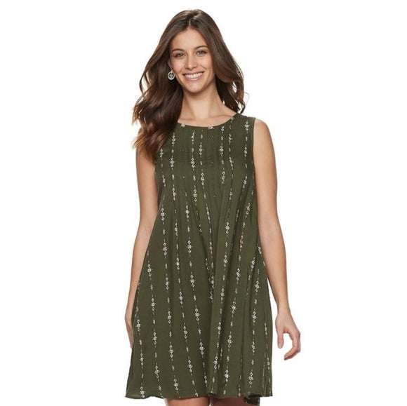 Blue Rain. Green Dress w/ White Detail. Size M. #O20
