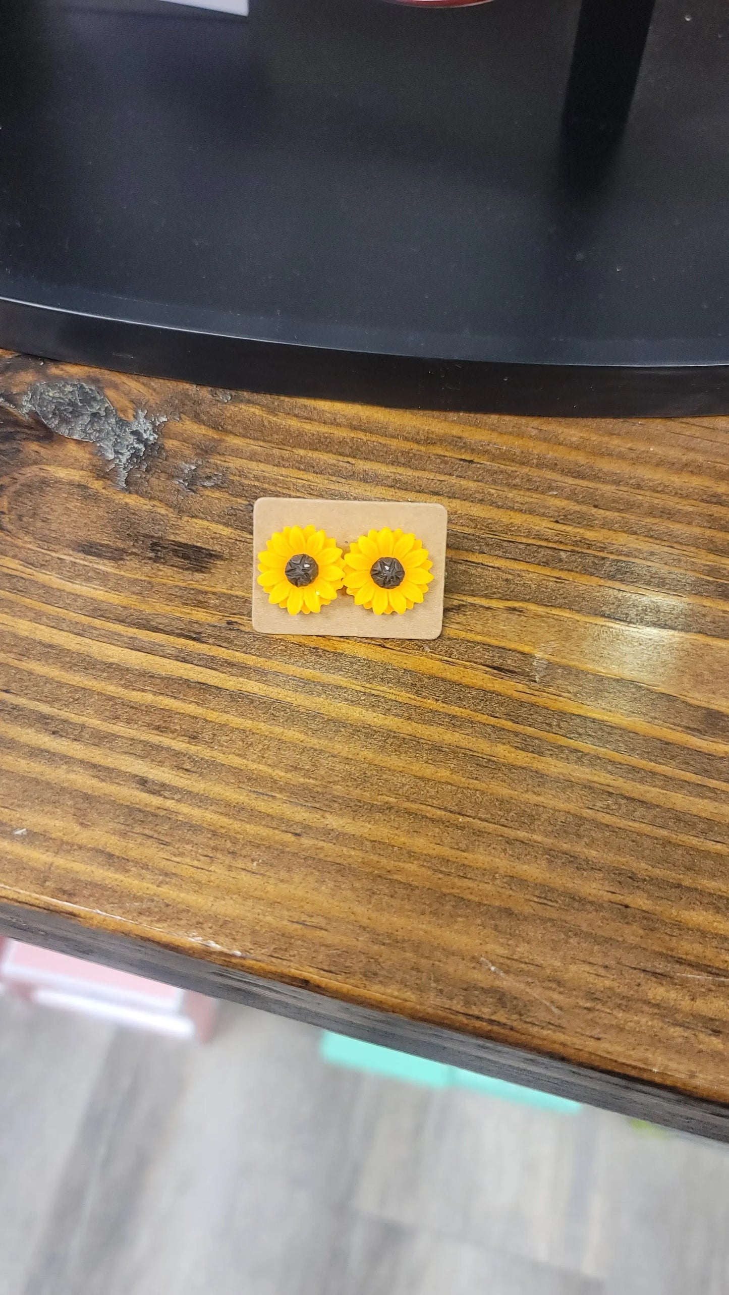 Sunflower Earrings - Scarlett's Riverside Boutique