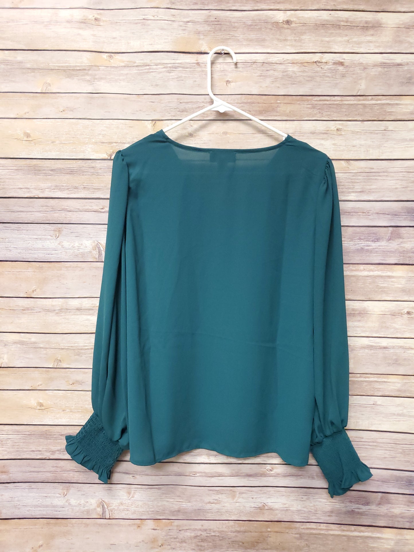 CeCe Emerald Green Long Sleeve Blouse. Size L. NWT. #97